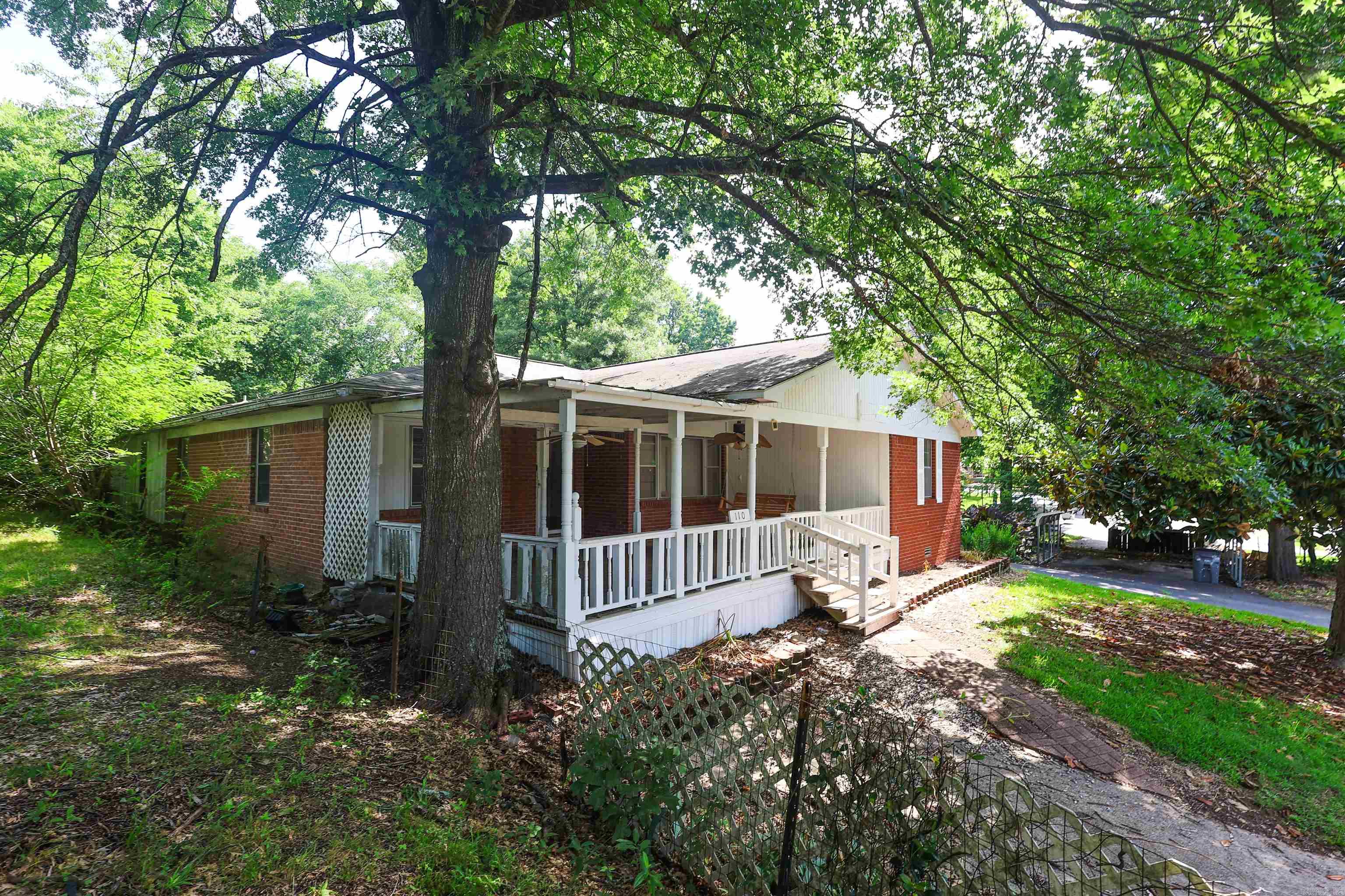 110 Jerome Street Property Photo 4