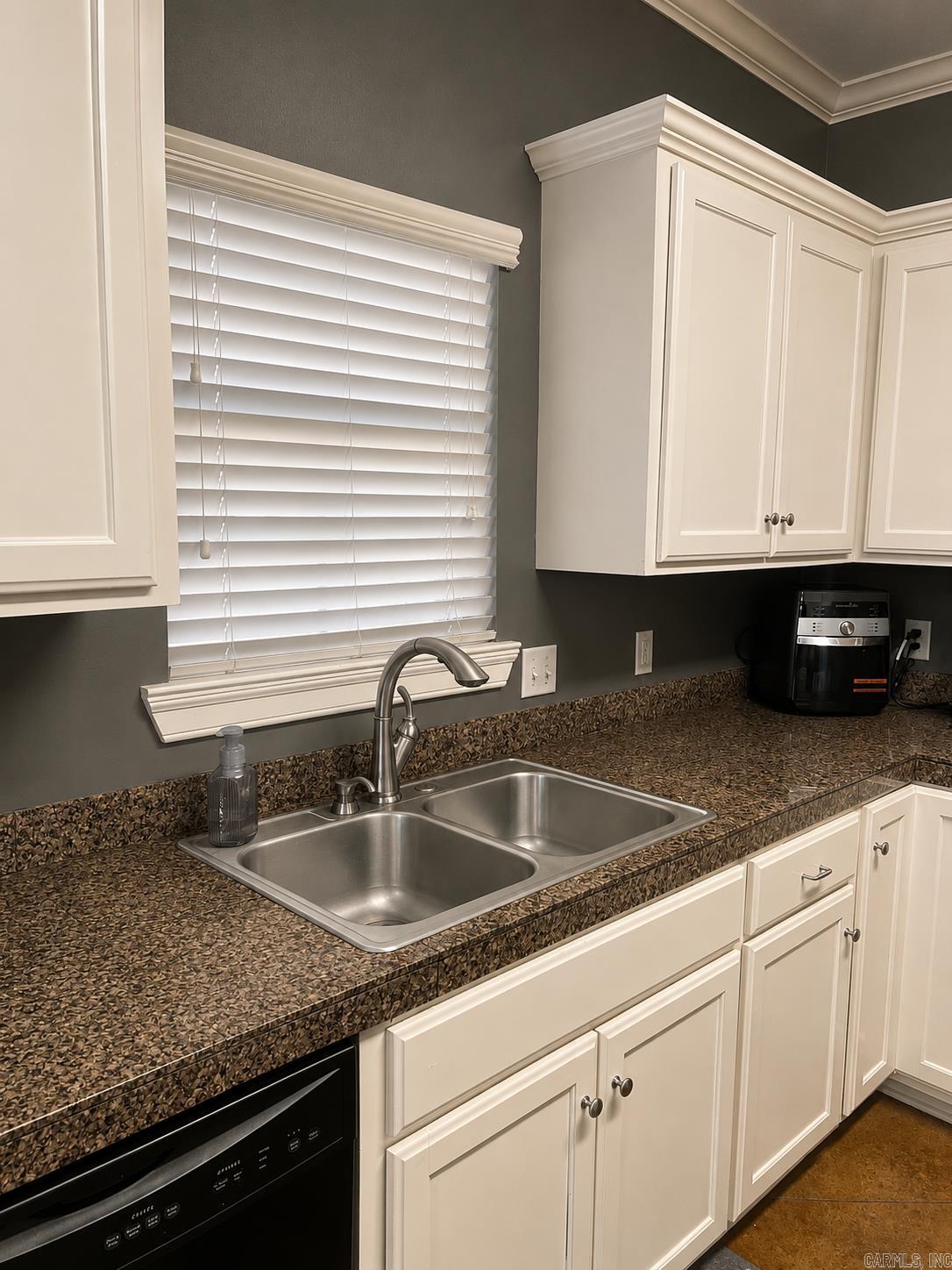 4 Wallace Way Property Photo 16