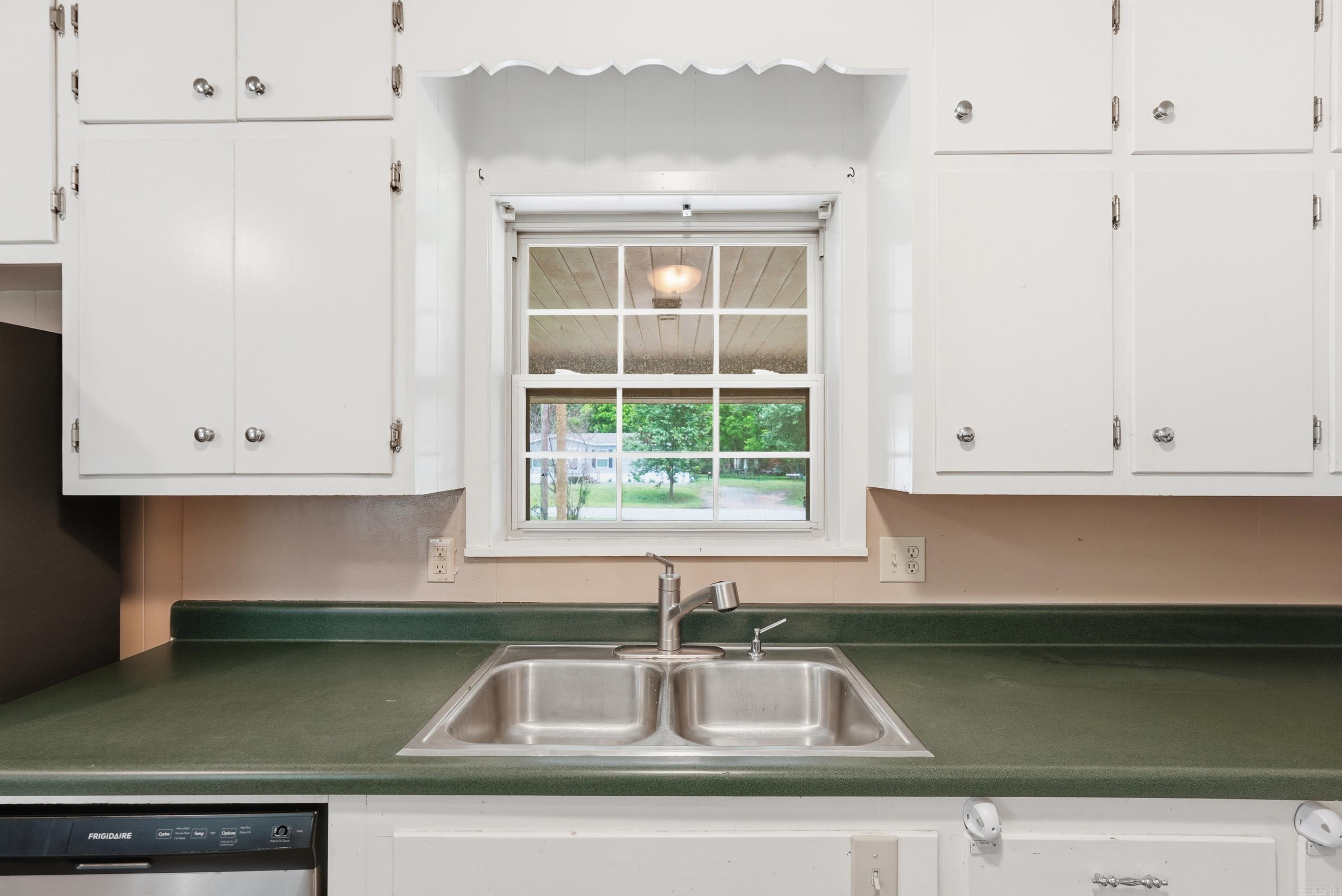 1105 Boardman St Property Photo 13