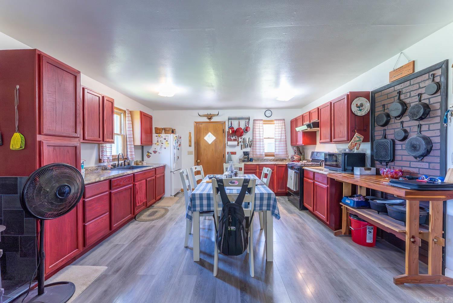 10239 State Highway 25 Property Photo 10