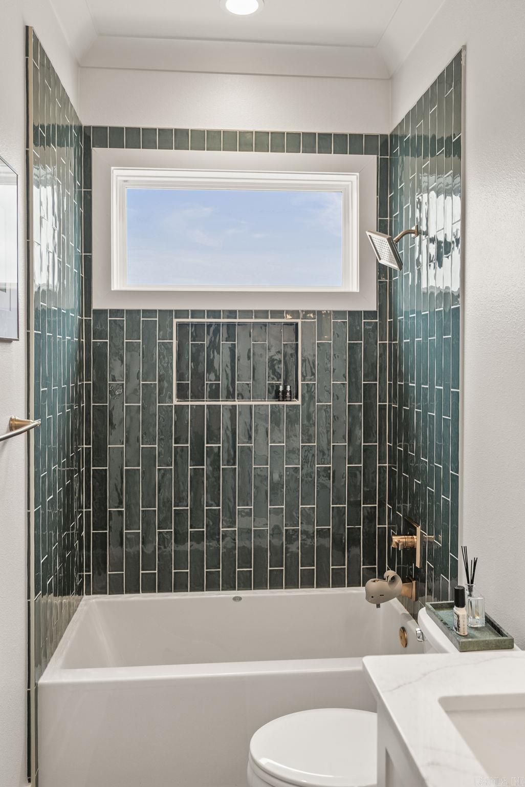 8 Cobalt Cove Property Photo 35