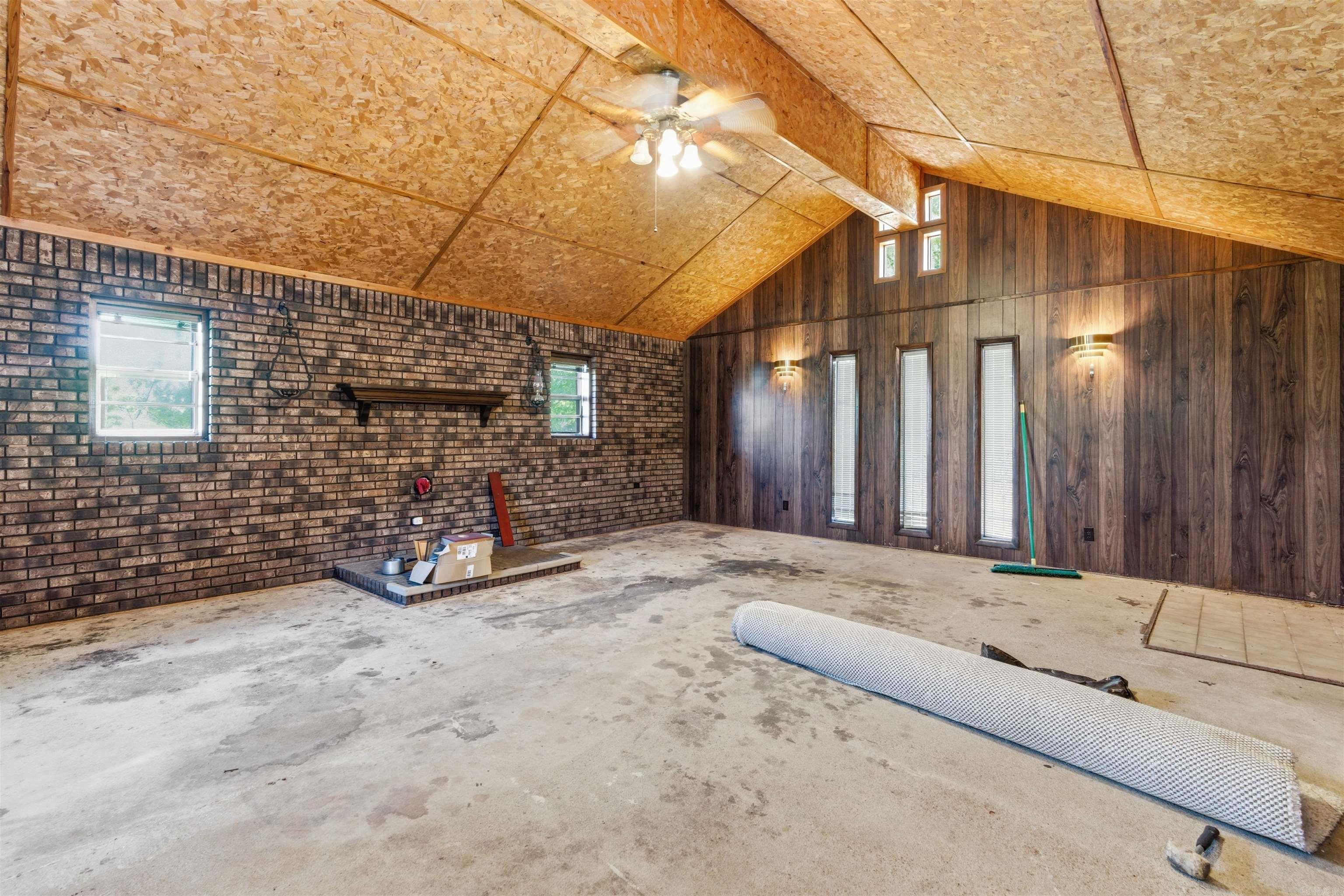 4505 Prospect Road Property Photo 7