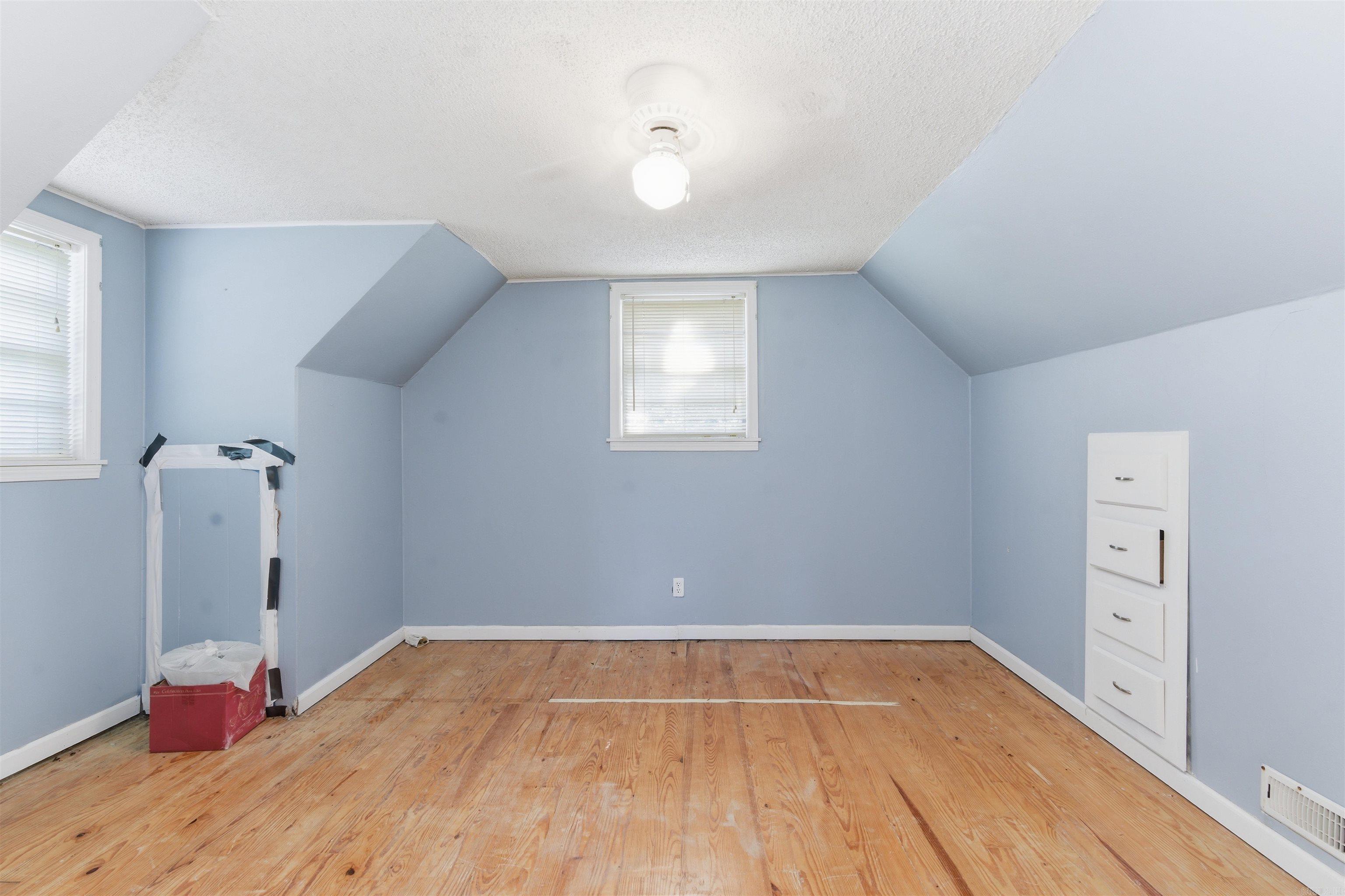 4505 Prospect Road Property Photo 10