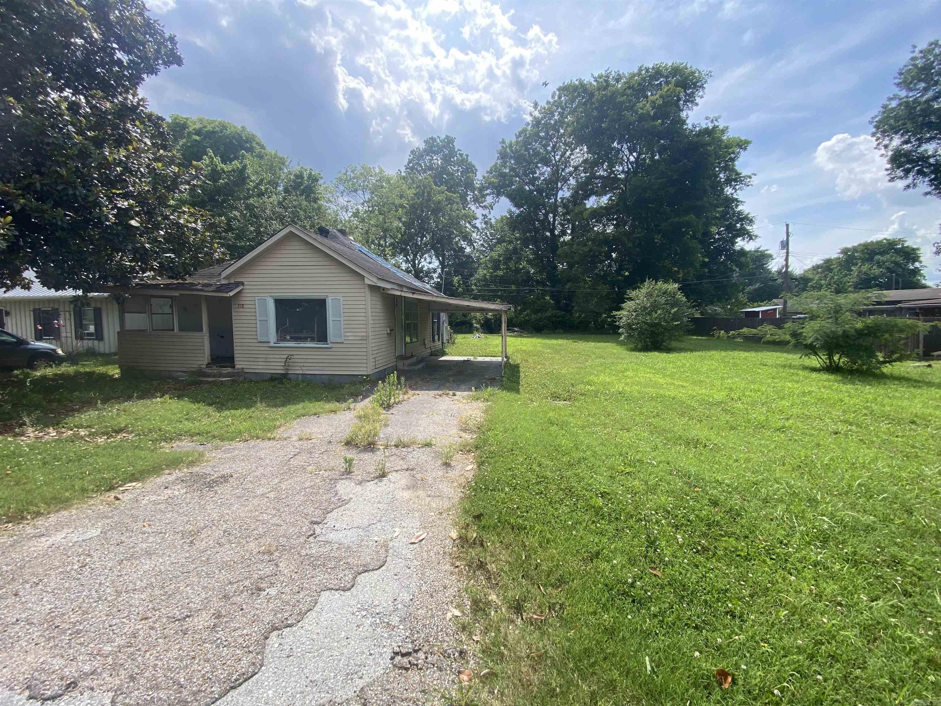 318 Gum Avenue Property Photo 3