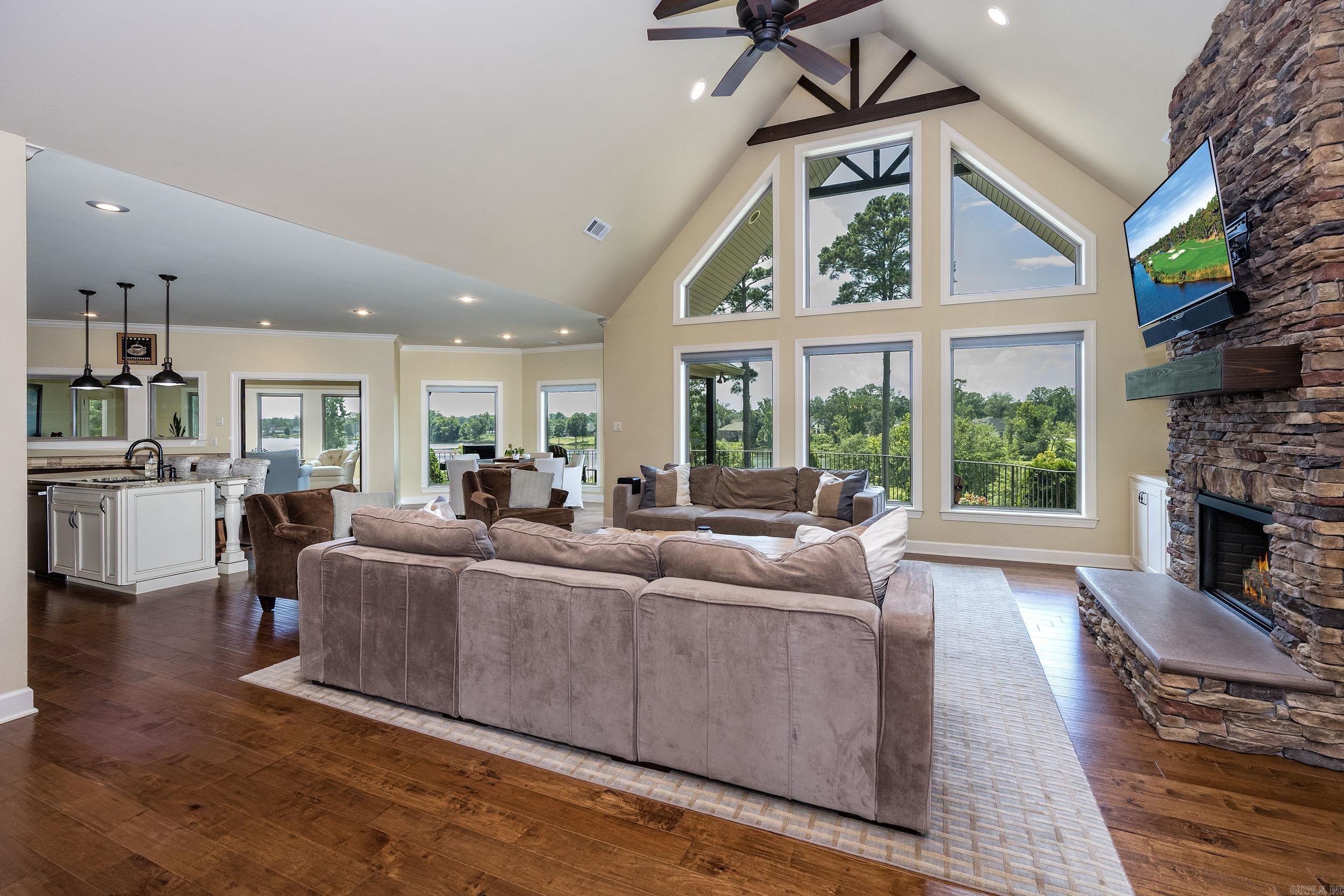 7325 Palm Beach Avenue Property Photo 13