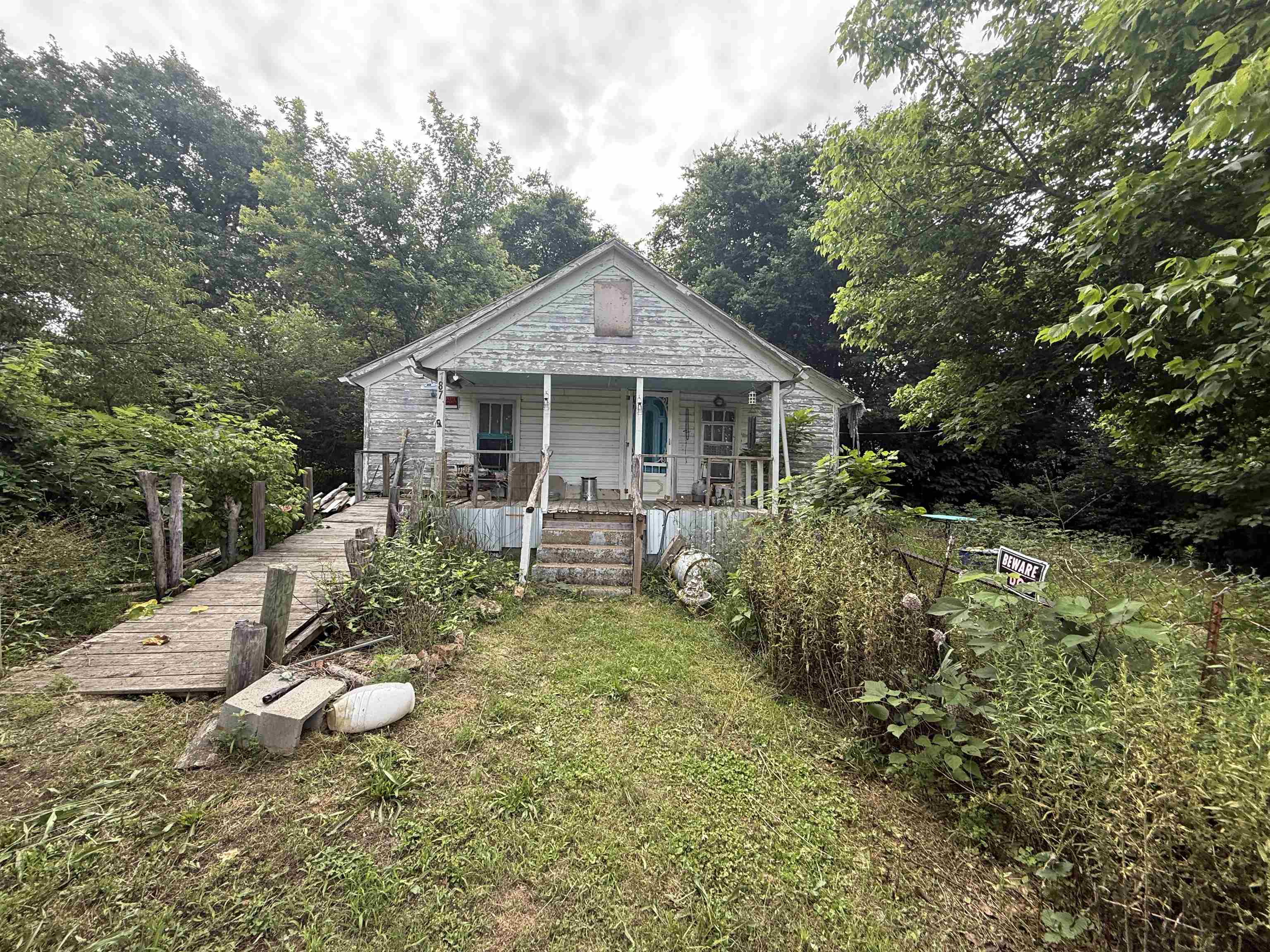 187 Old Highway 11 Property Photo 1