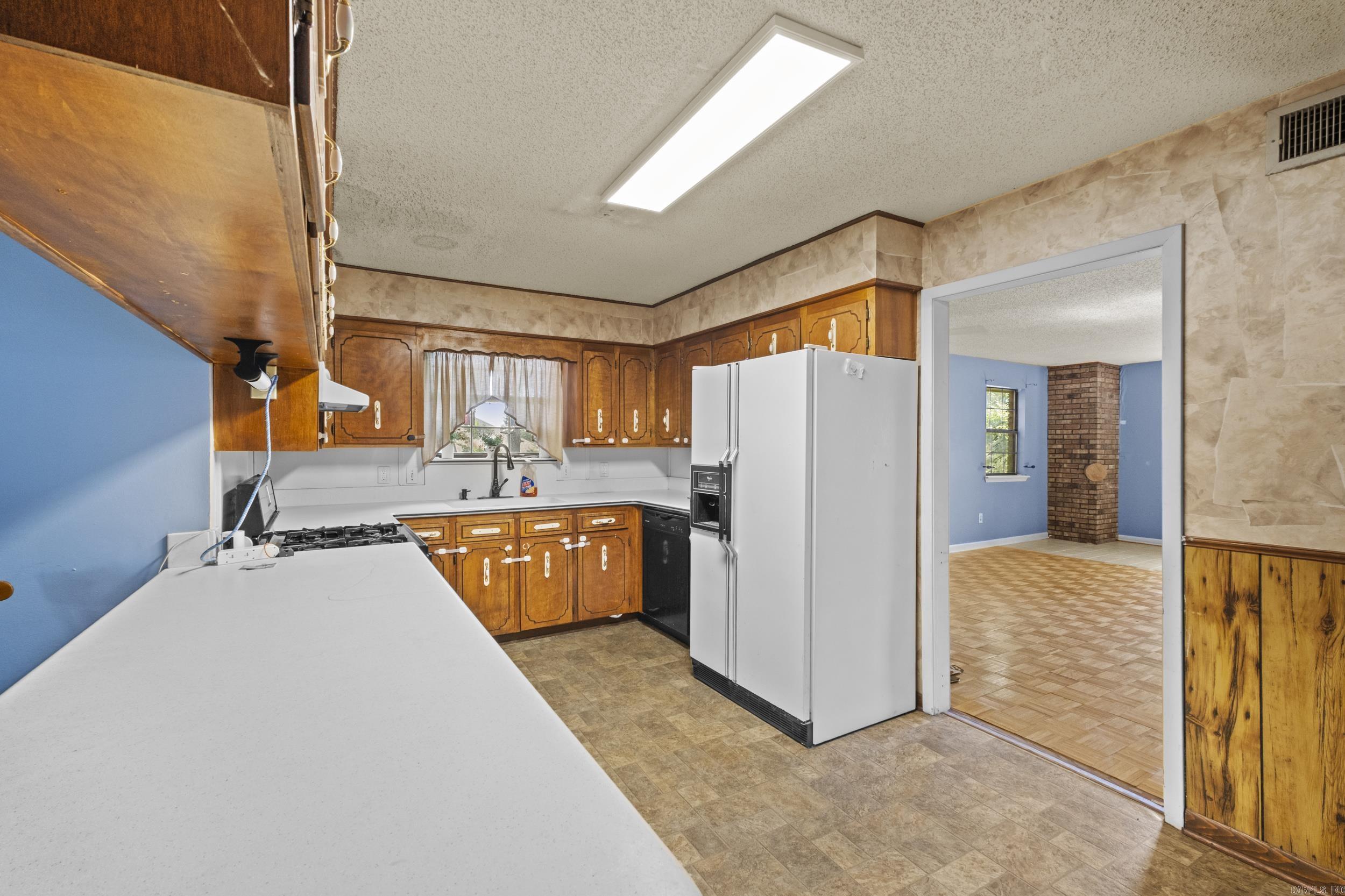 5006 Madison Avenue Property Photo 7