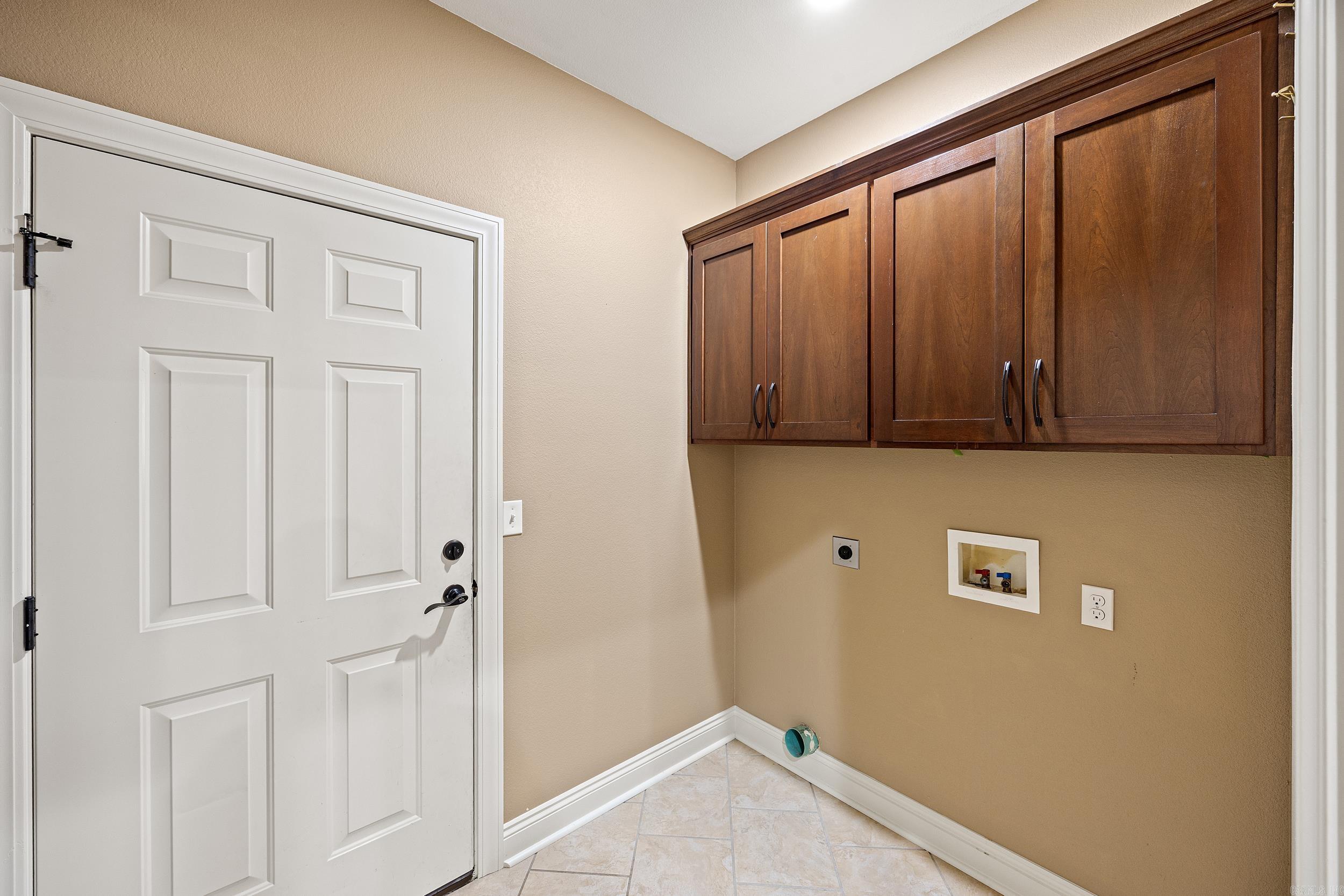 31 Village Court Property Photo 14