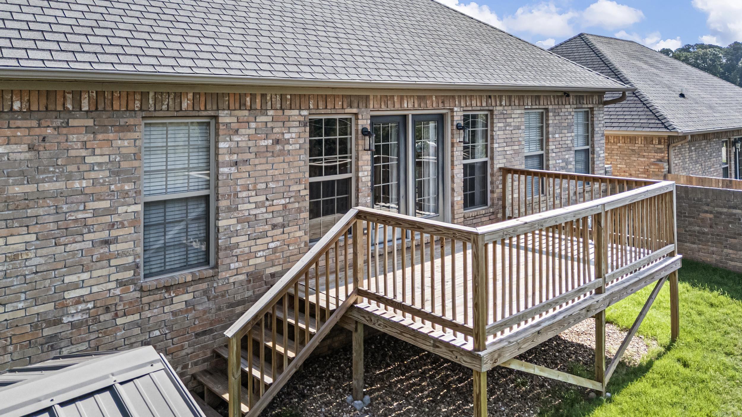 31 Village Court Property Photo 38