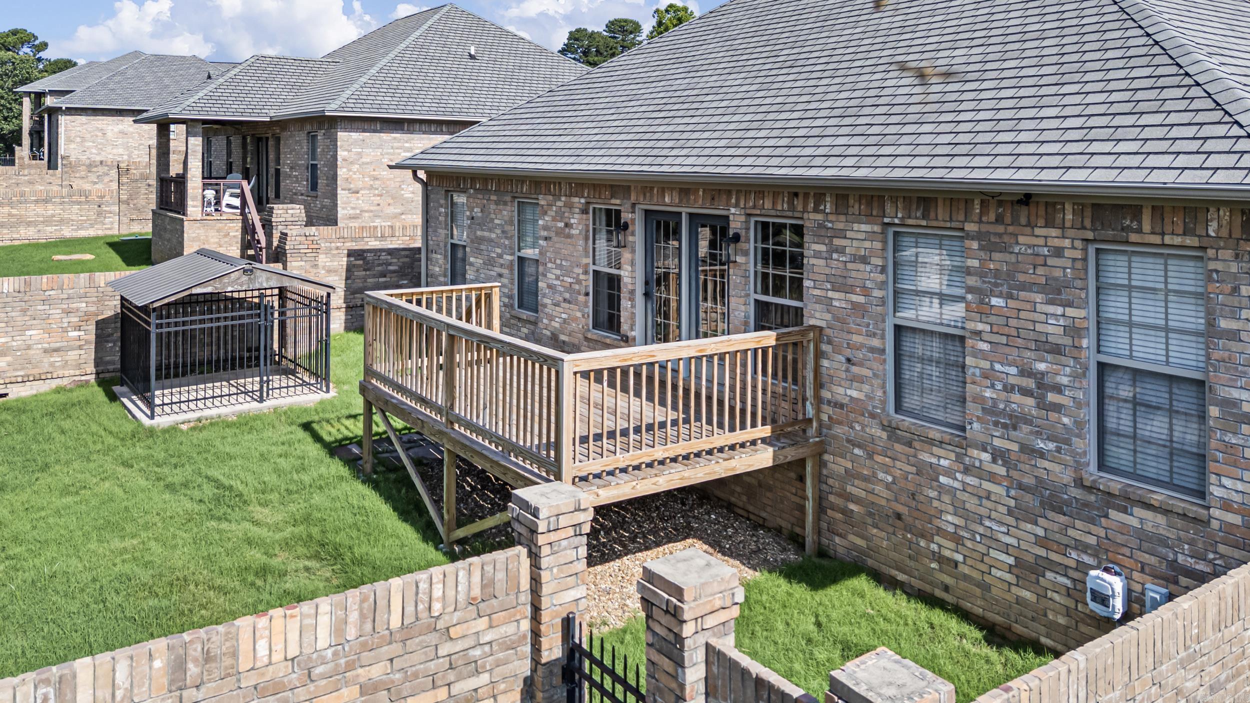 31 Village Court Property Photo 40