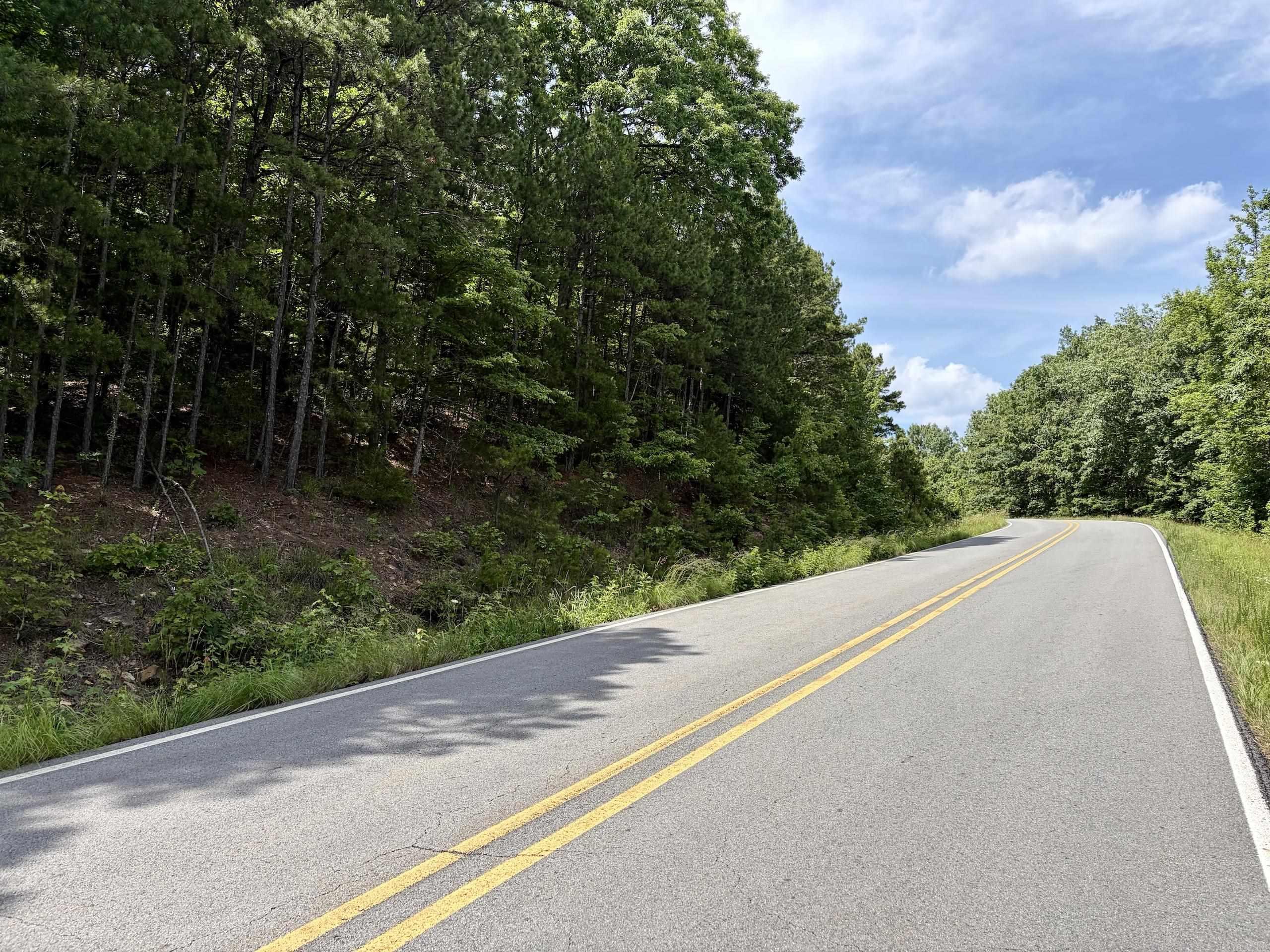 2475 Holly Mountain Road Property Photo 4
