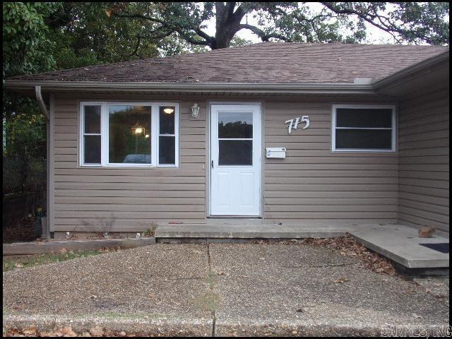 715 West M Avenue A Property Photo 1