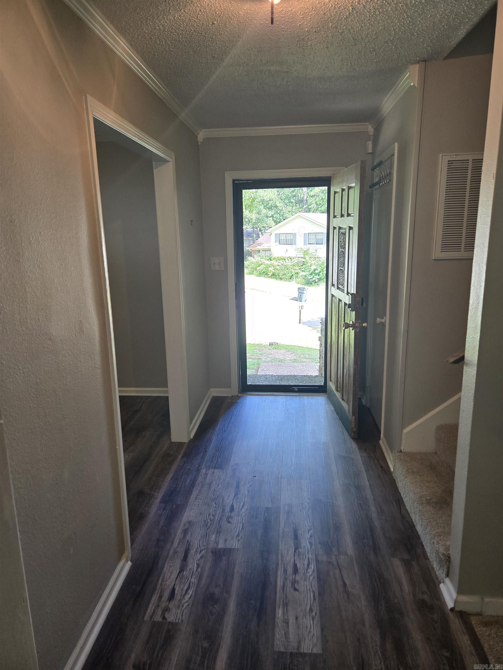 10 Flourite Cove Property Photo 4