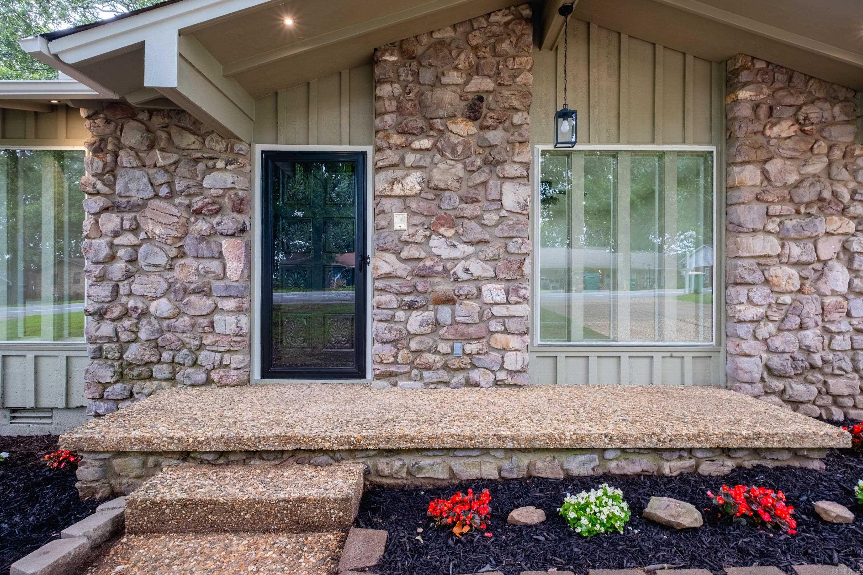 11443 Southridge Drive Property Photo 4