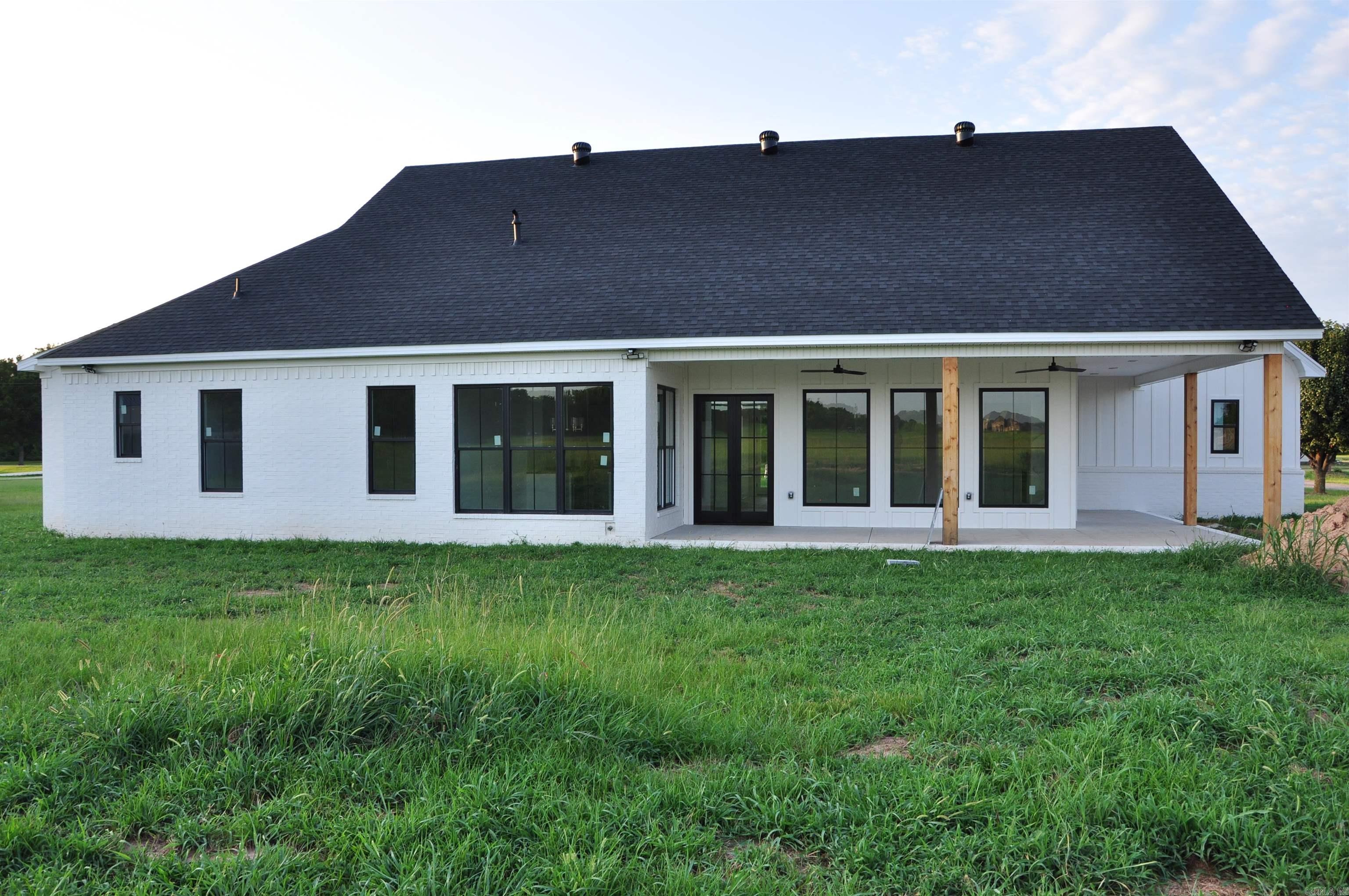 7918 Blue Heron Parkway Street Property Photo 3