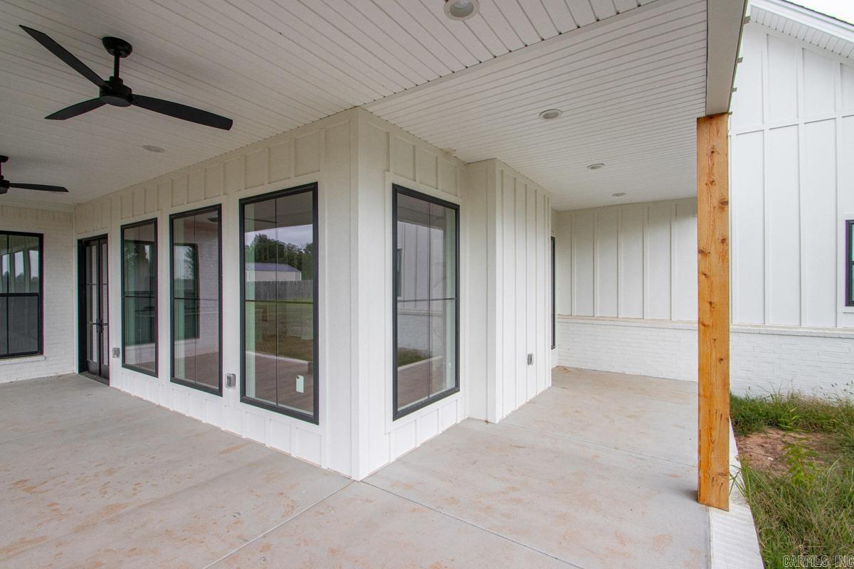 7918 Blue Heron Parkway Street Property Photo 13