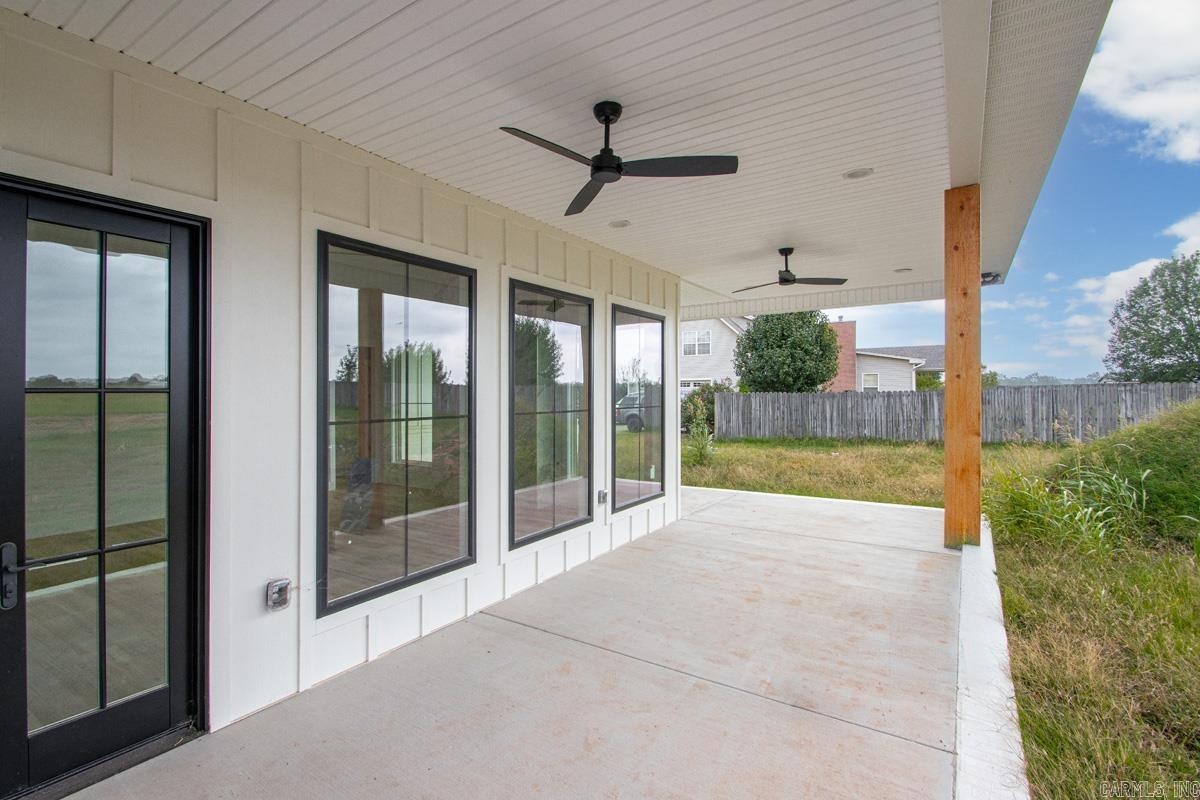 7918 Blue Heron Parkway Street Property Photo 14
