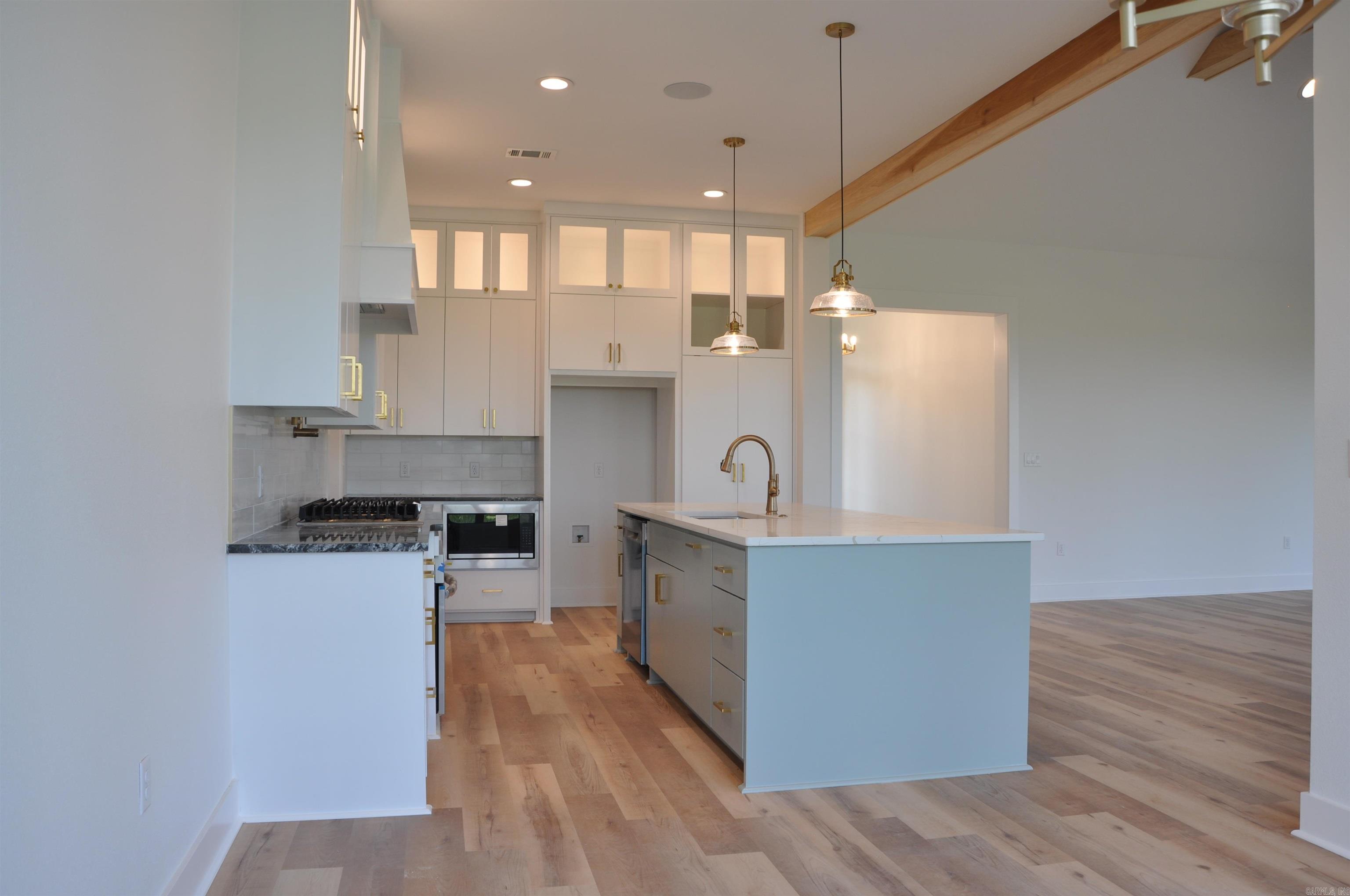 7918 Blue Heron Parkway Street Property Photo 16