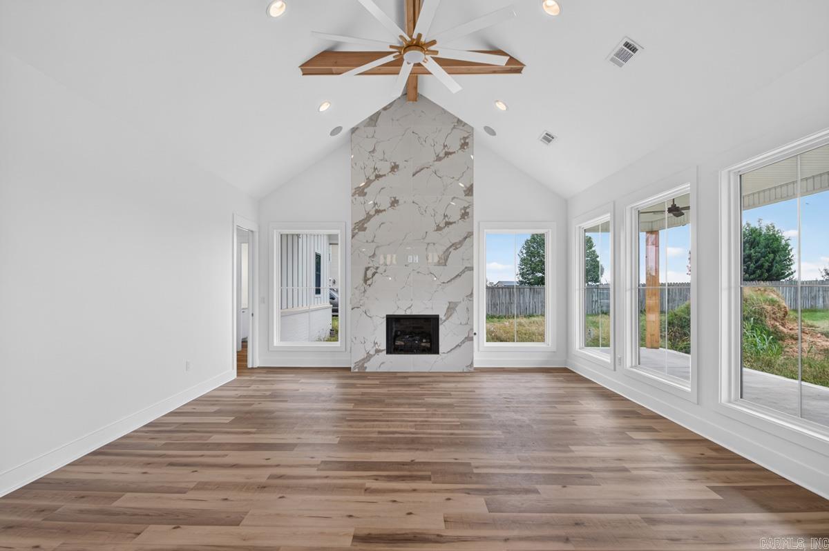 7918 Blue Heron Parkway Street Property Photo 17