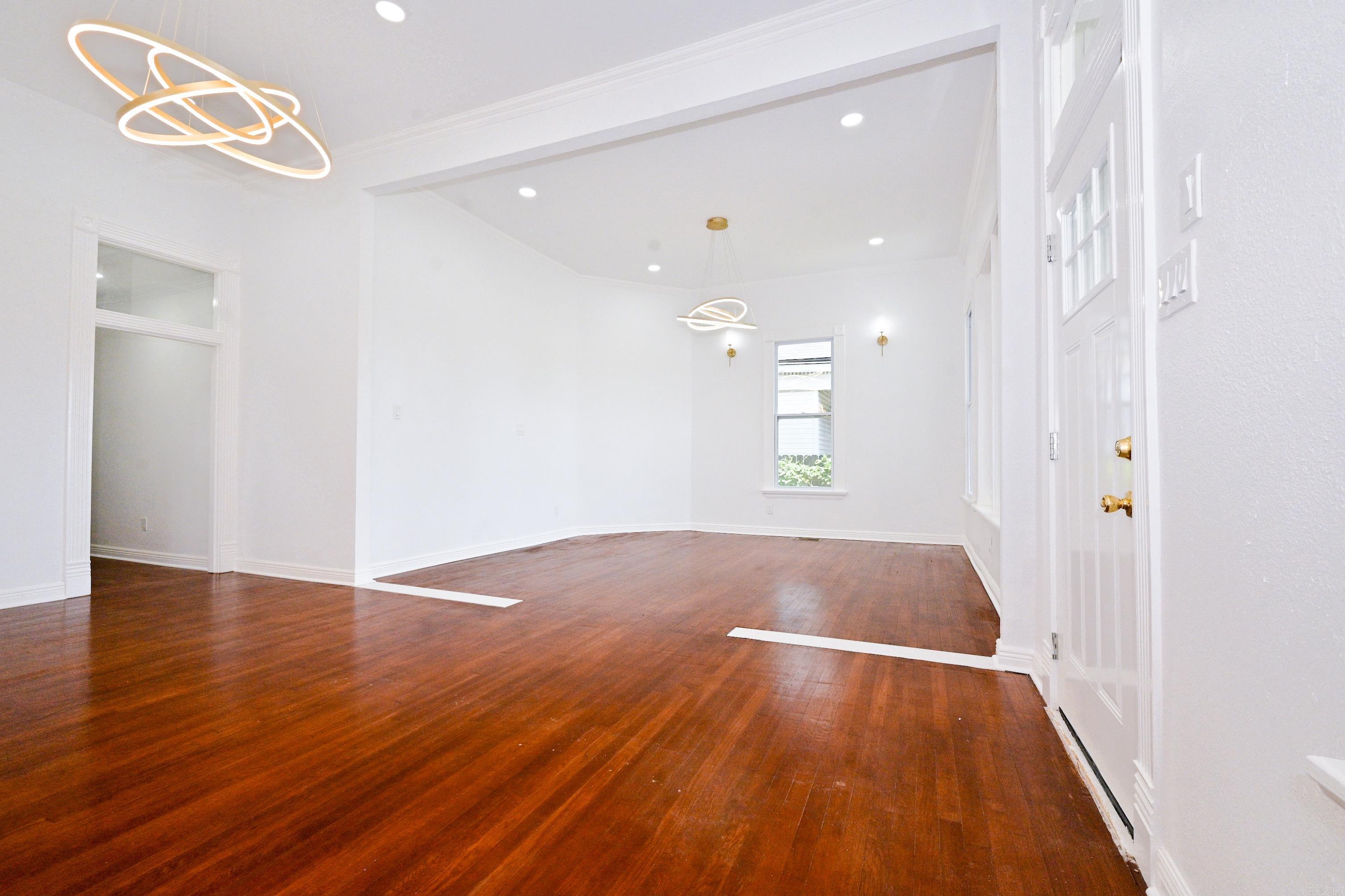 1015 Barber Street Property Photo 6
