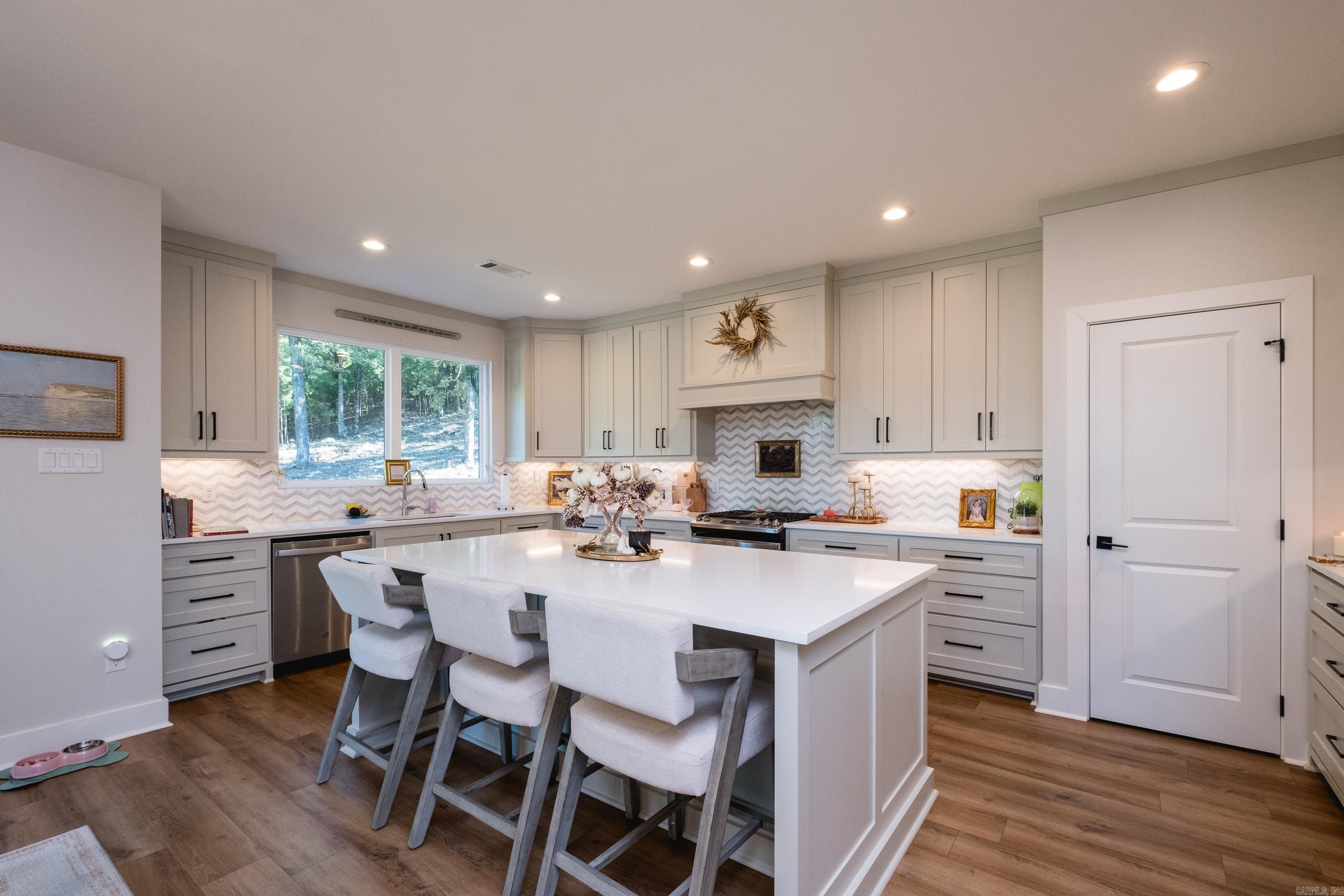 19016 Waterview Meadow Lane Property Photo 8