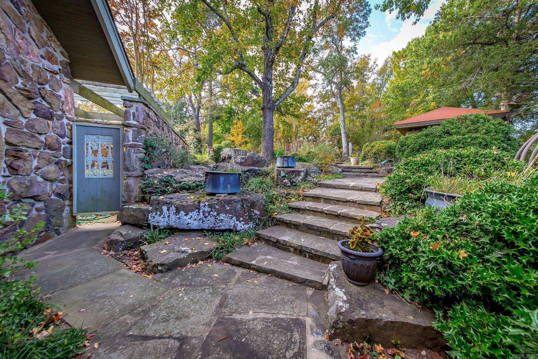 1023 Rock Ledge Road Property Photo 43