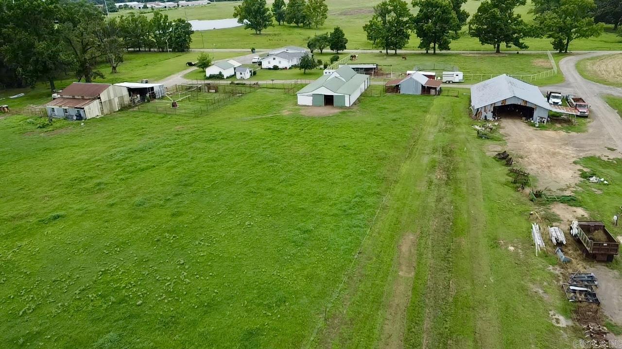 551 County Road 2099 Property Photo 6