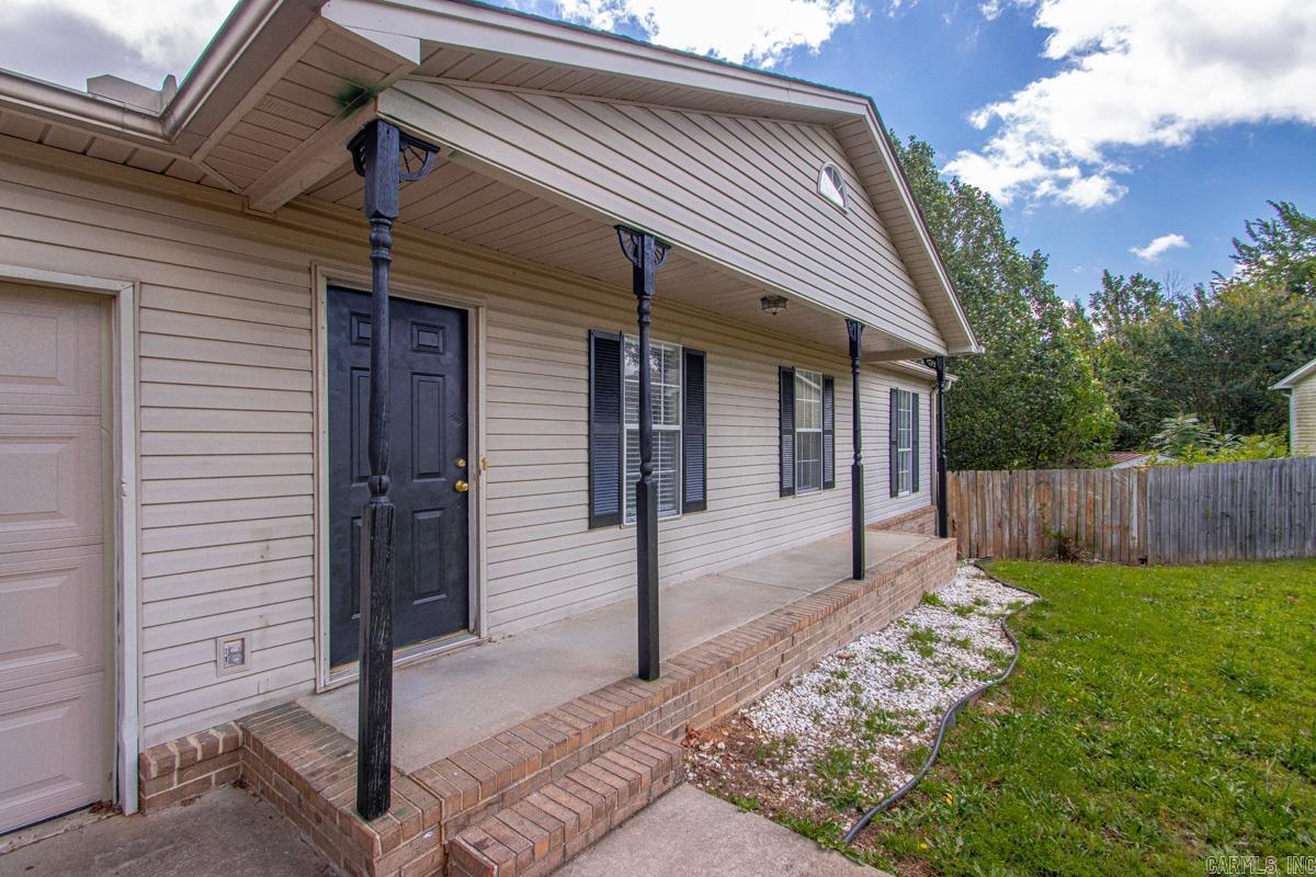 13825 Ridge Crest Drive Property Photo 4