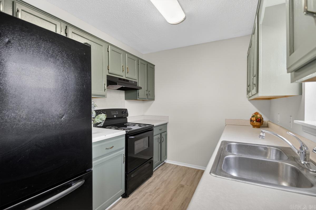 13825 Ridge Crest Drive Property Photo 11
