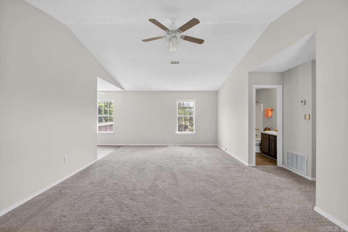13825 Ridge Crest Drive Property Photo 13