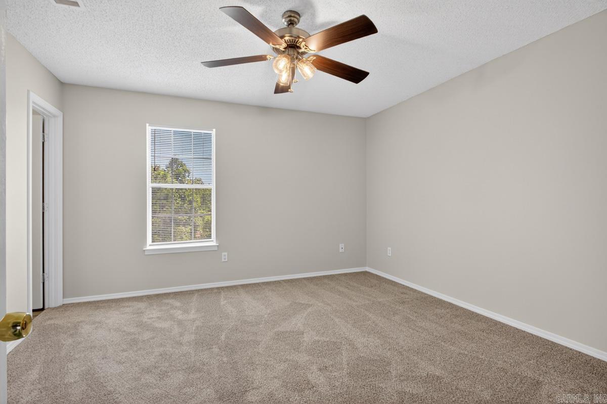 13825 Ridge Crest Drive Property Photo 19