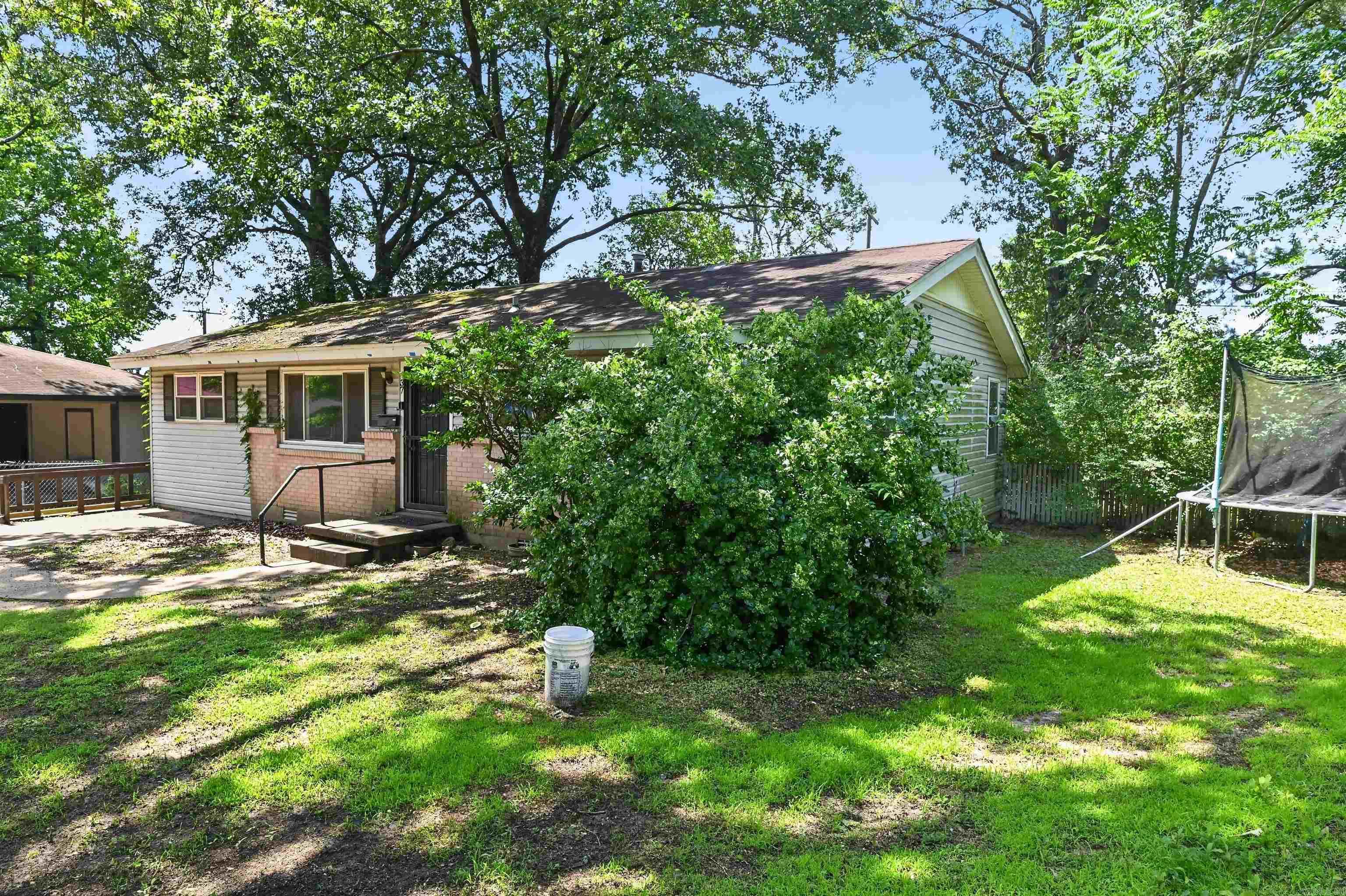 37 Clifton Drive Property Photo 4