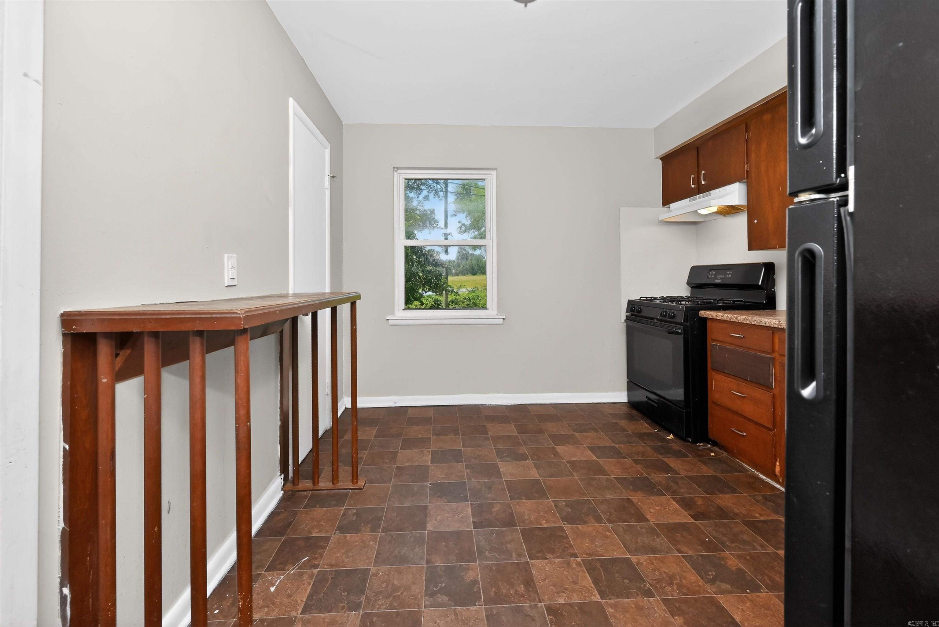 37 Clifton Drive Property Photo 8