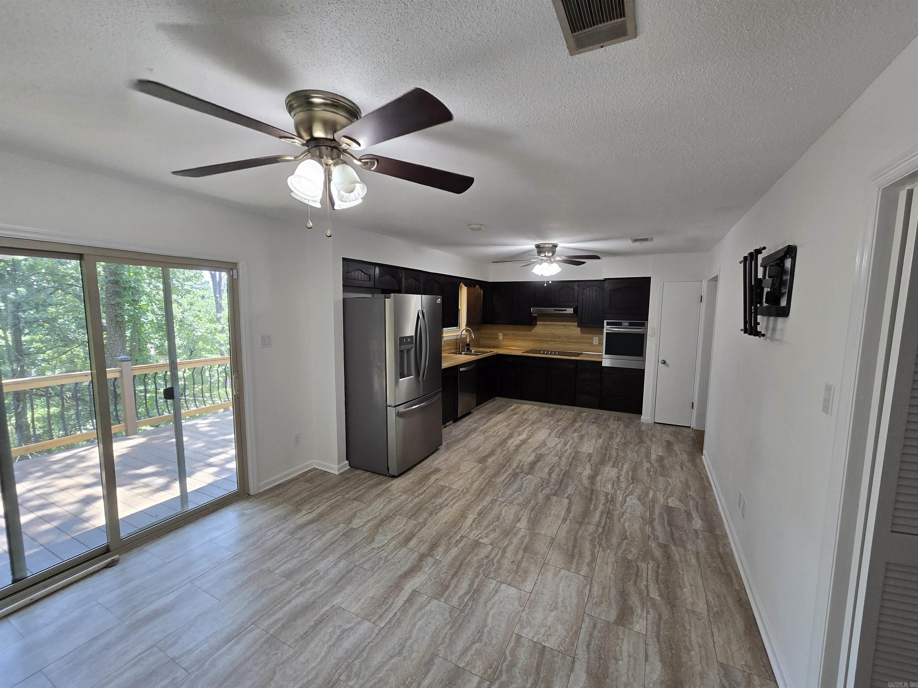 3403 Millbrook Road Property Photo 3