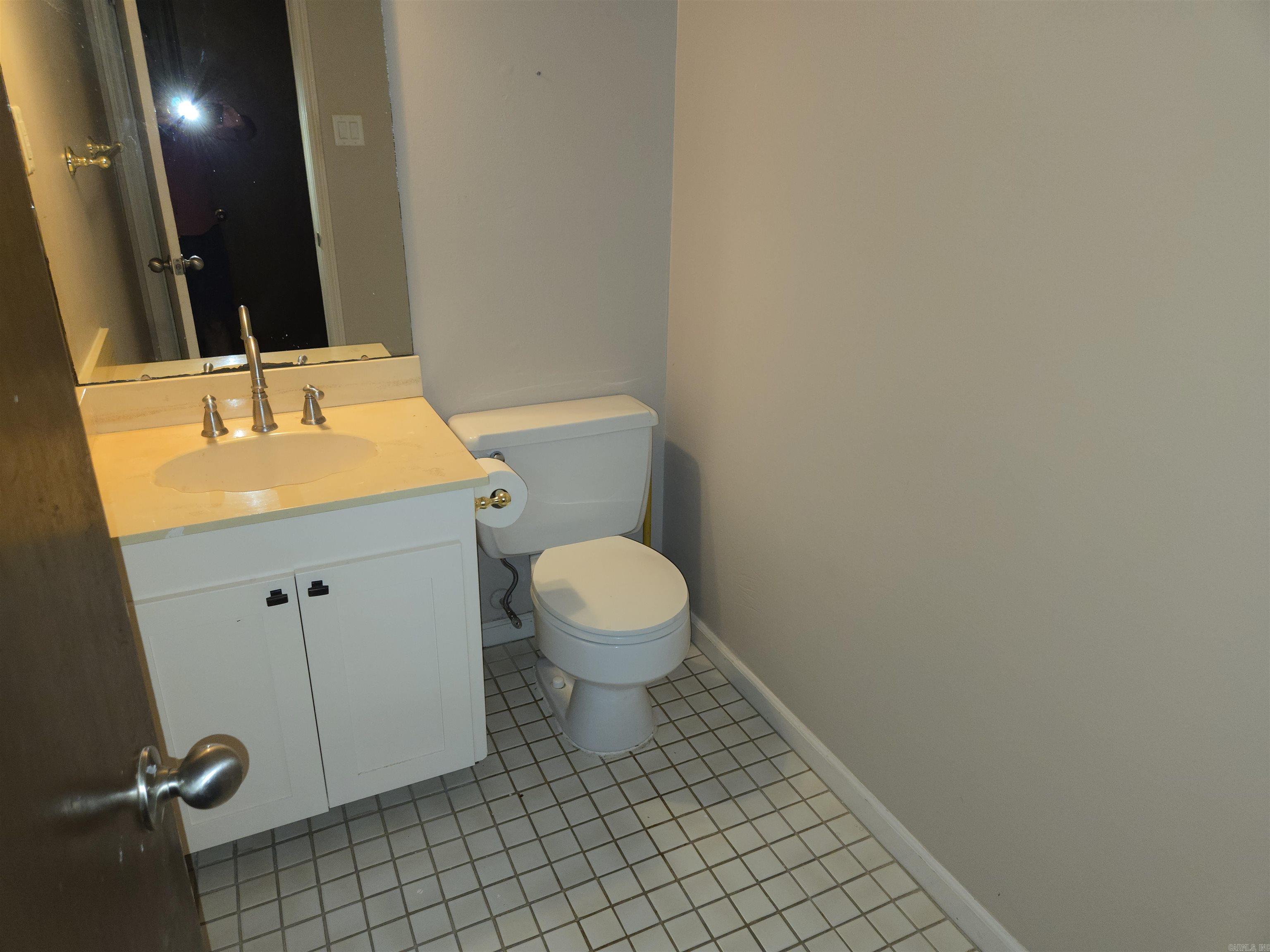 3403 Millbrook Road Property Photo 14