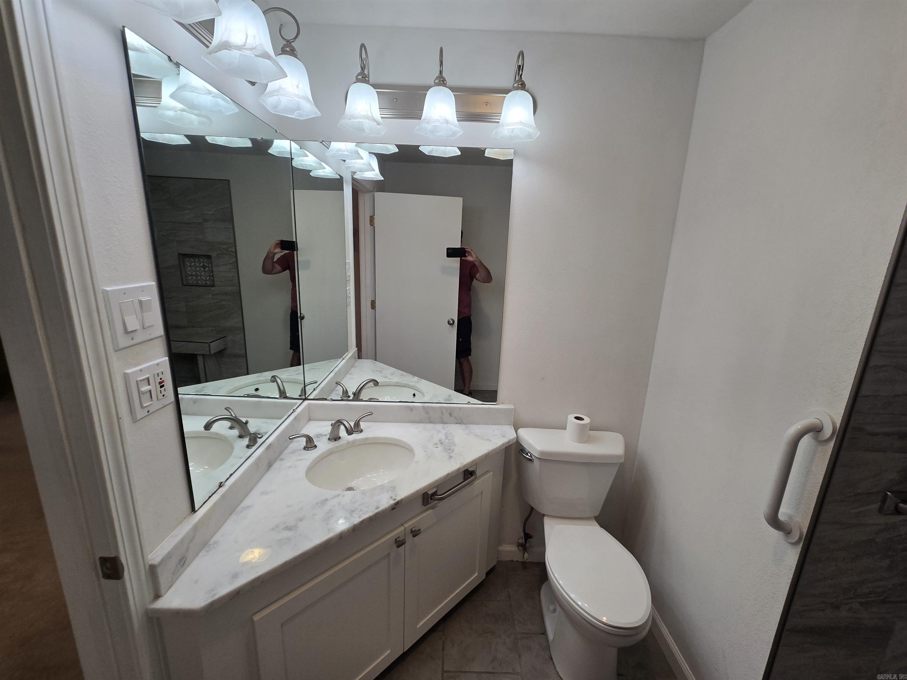 3403 Millbrook Road Property Photo 18