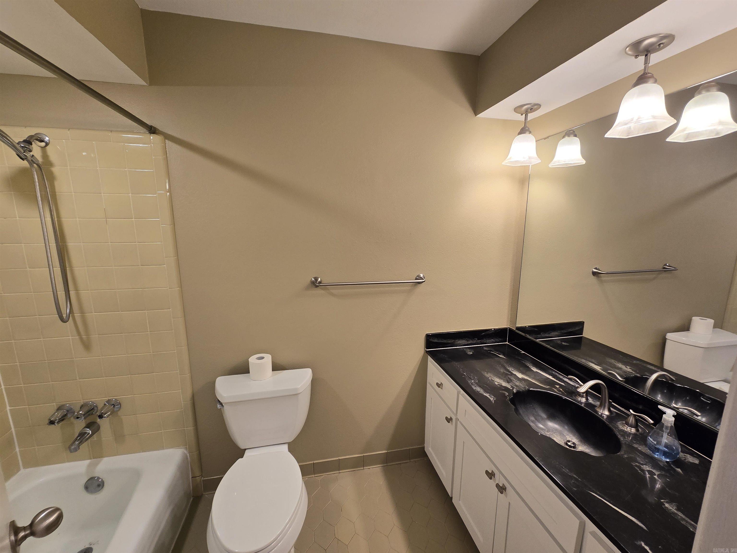 3403 Millbrook Road Property Photo 26