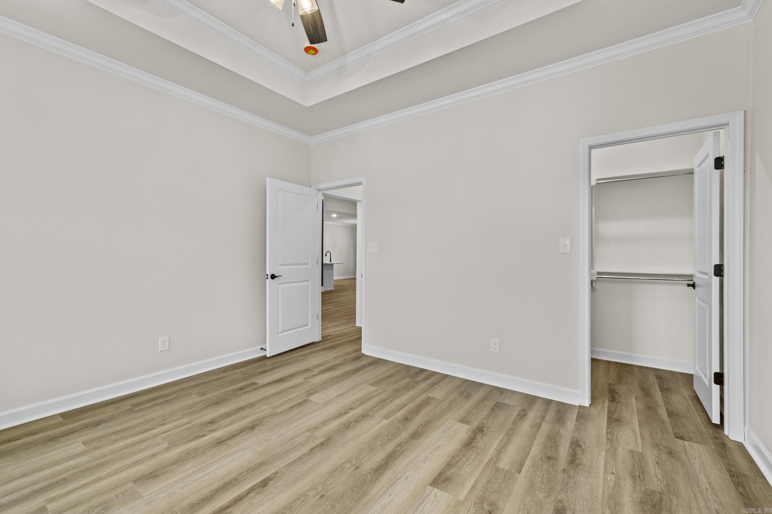 517 Forest Oak Cove Property Photo 29