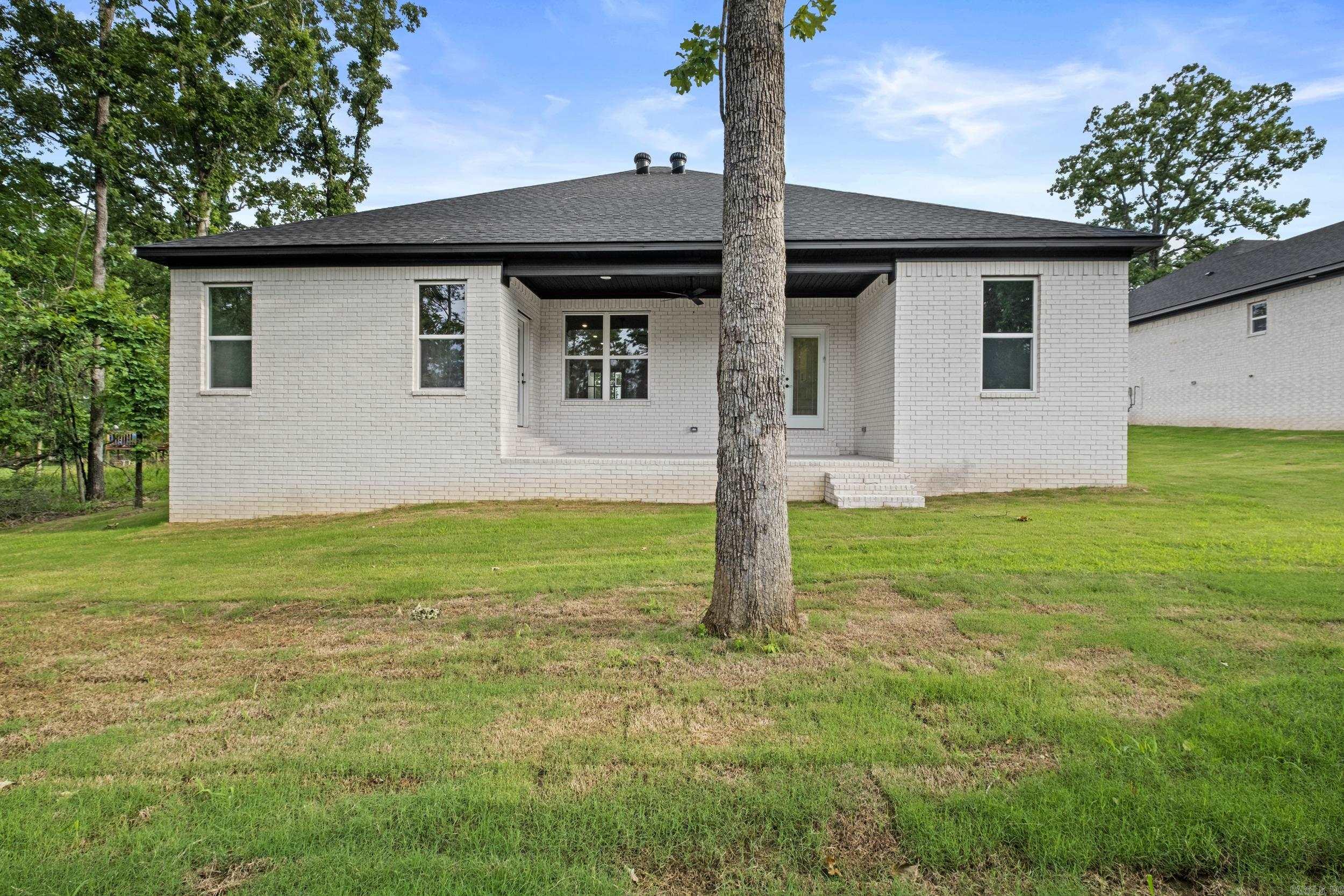 517 Forest Oak Cove Property Photo 33