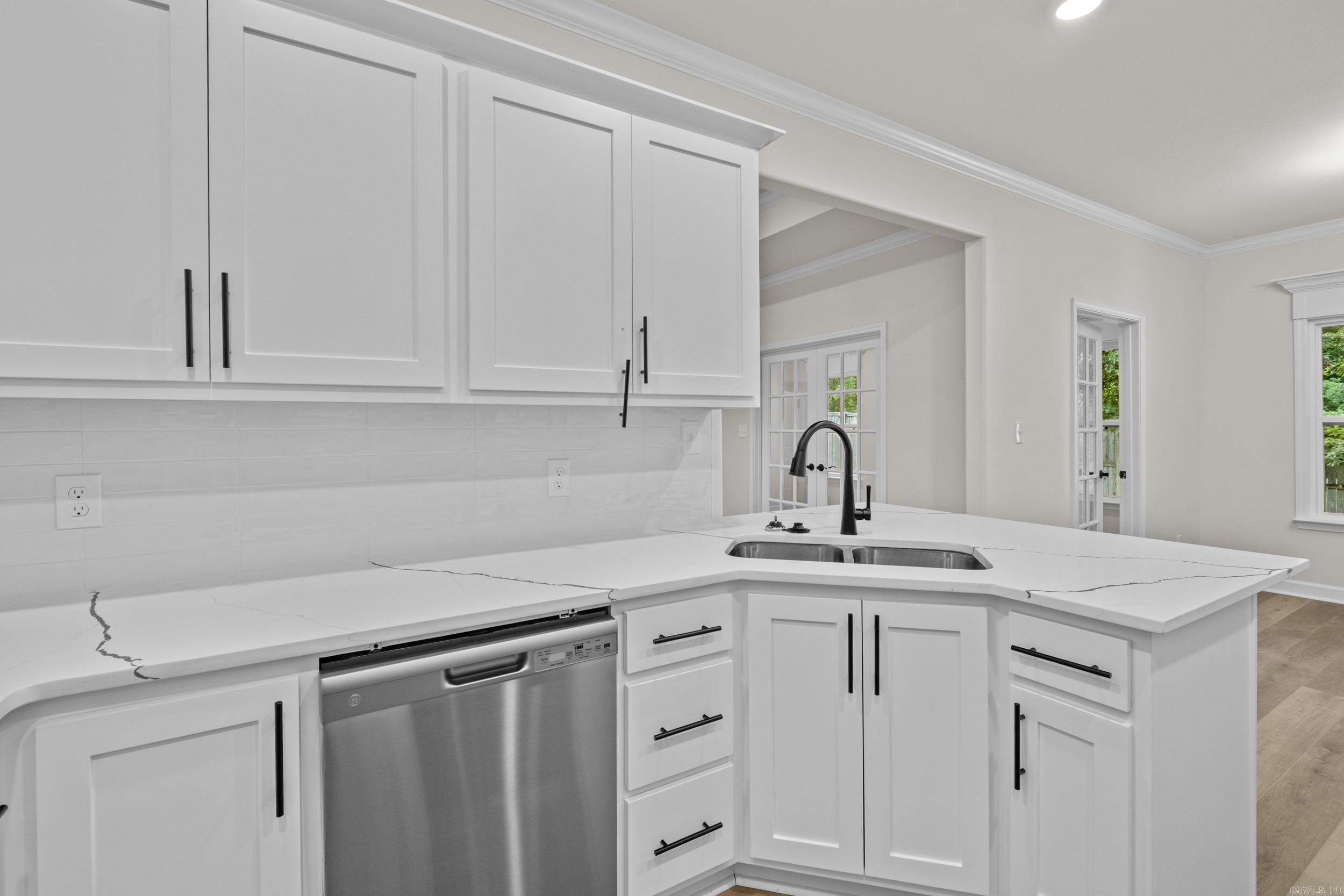 520 Forest Oak Cove Property Photo 15