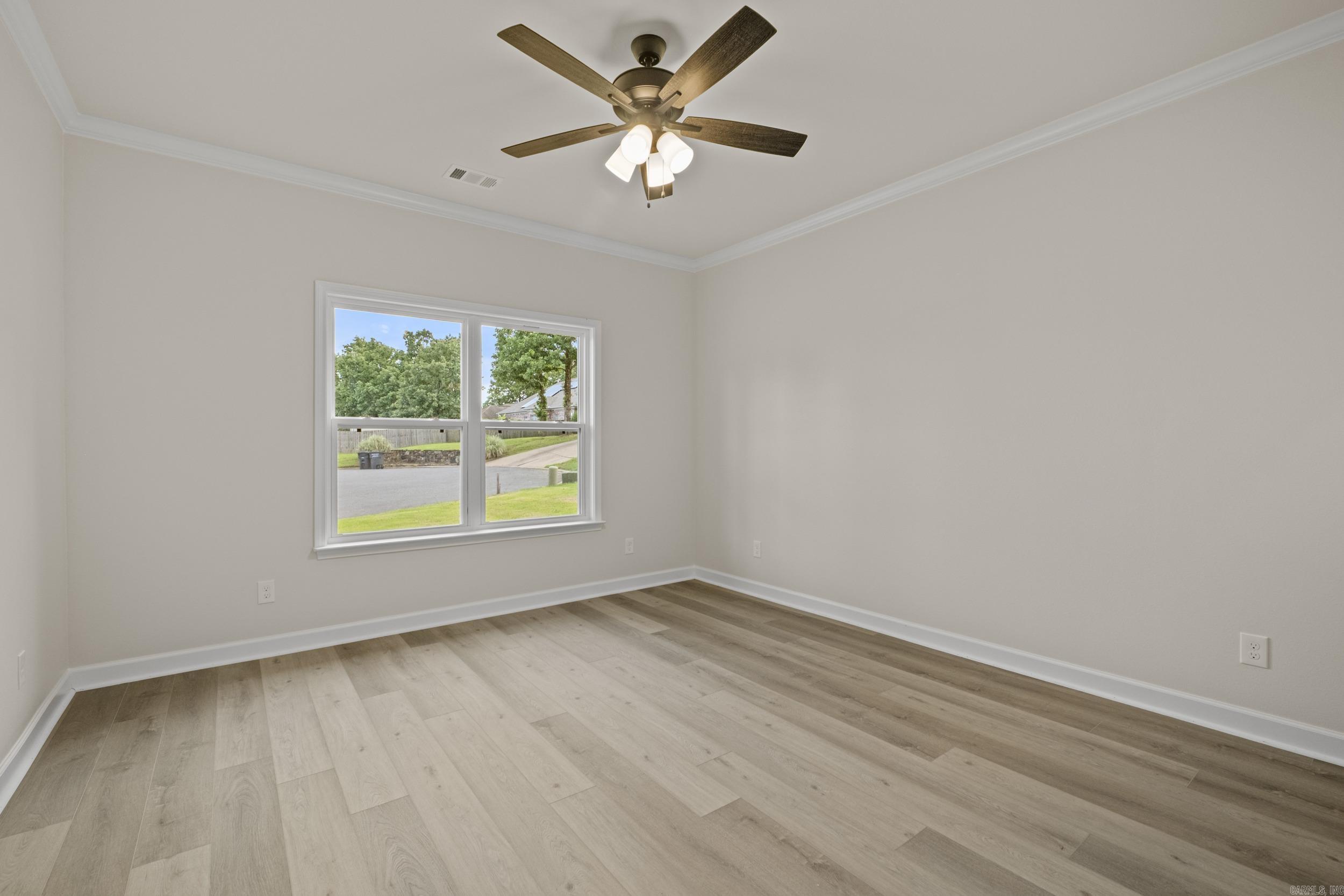 520 Forest Oak Cove Property Photo 27