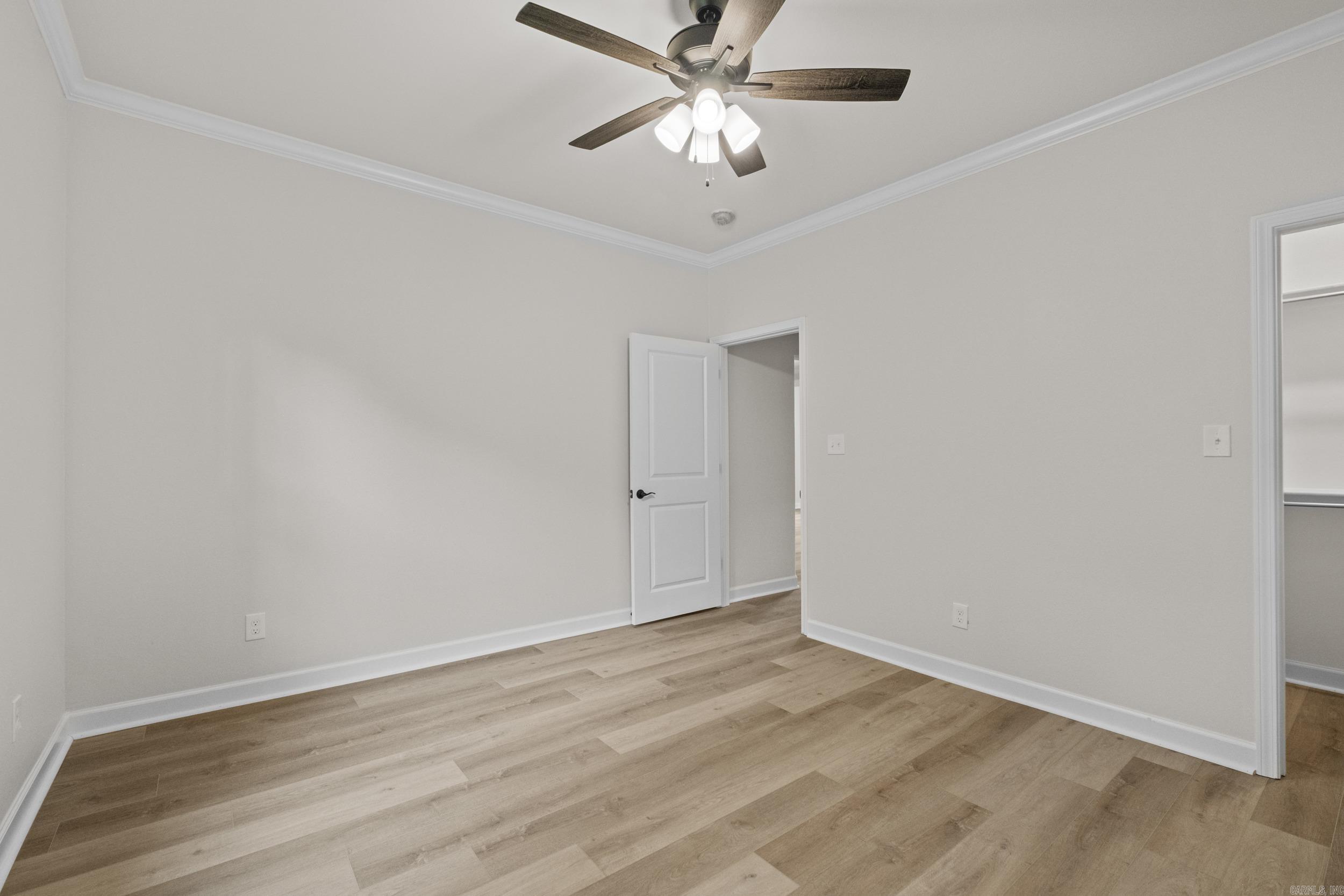 520 Forest Oak Cove Property Photo 31