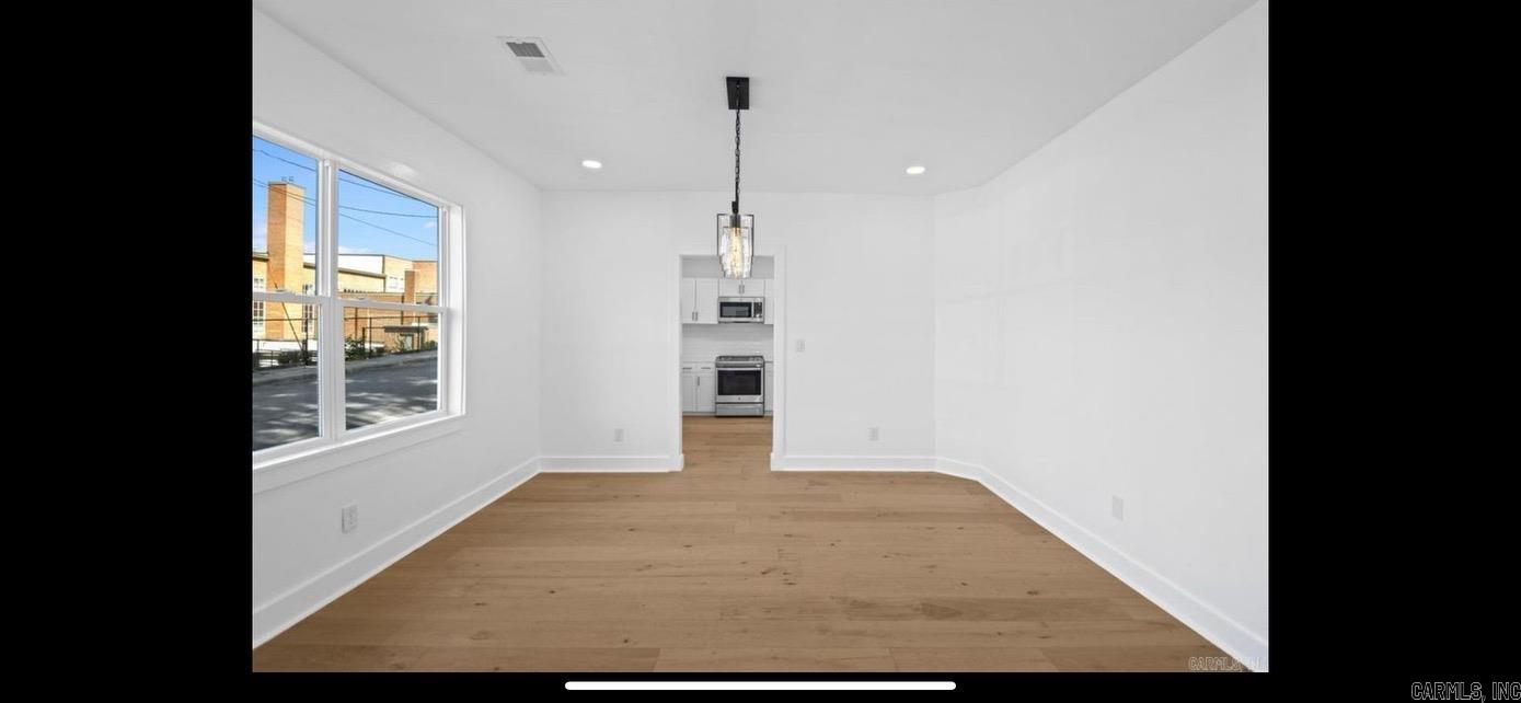 2501 Maple Street Property Photo 6
