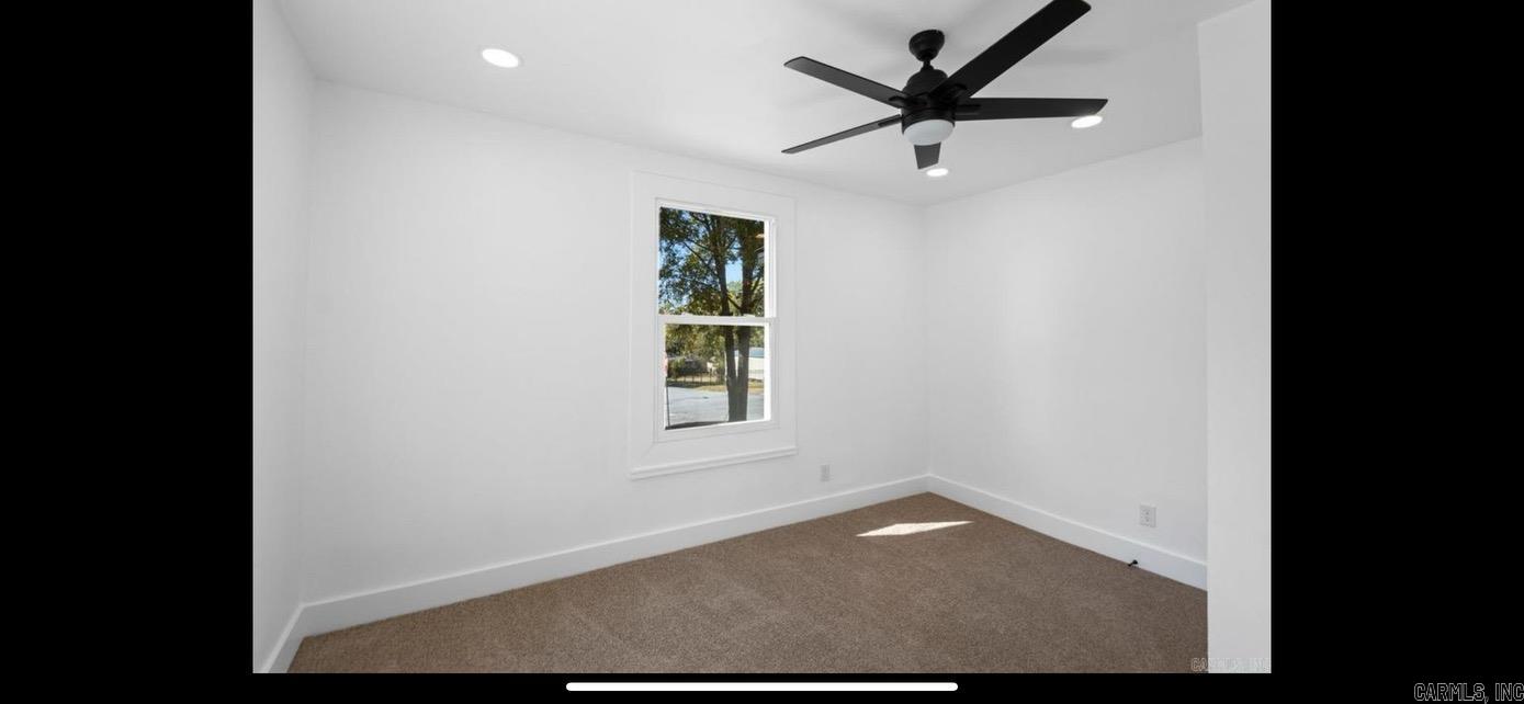 2501 Maple Street Property Photo 12