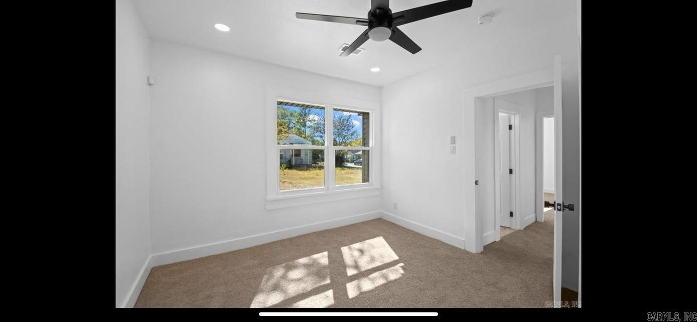 2501 Maple Street Property Photo 17