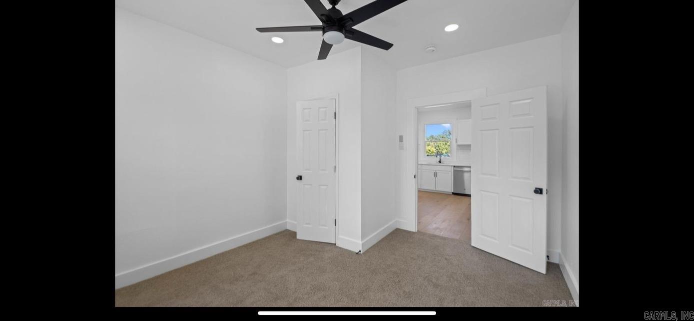2501 Maple Street Property Photo 18