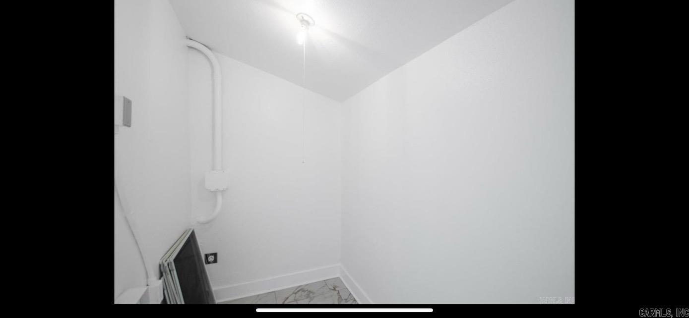 2501 Maple Street Property Photo 20
