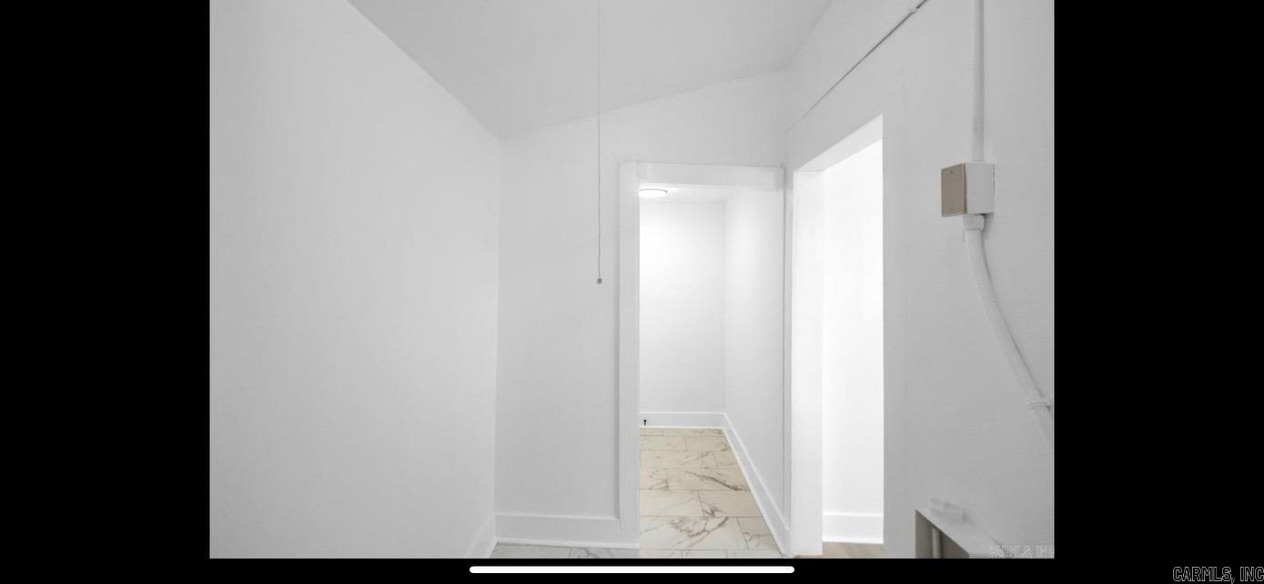 2501 Maple Street Property Photo 21