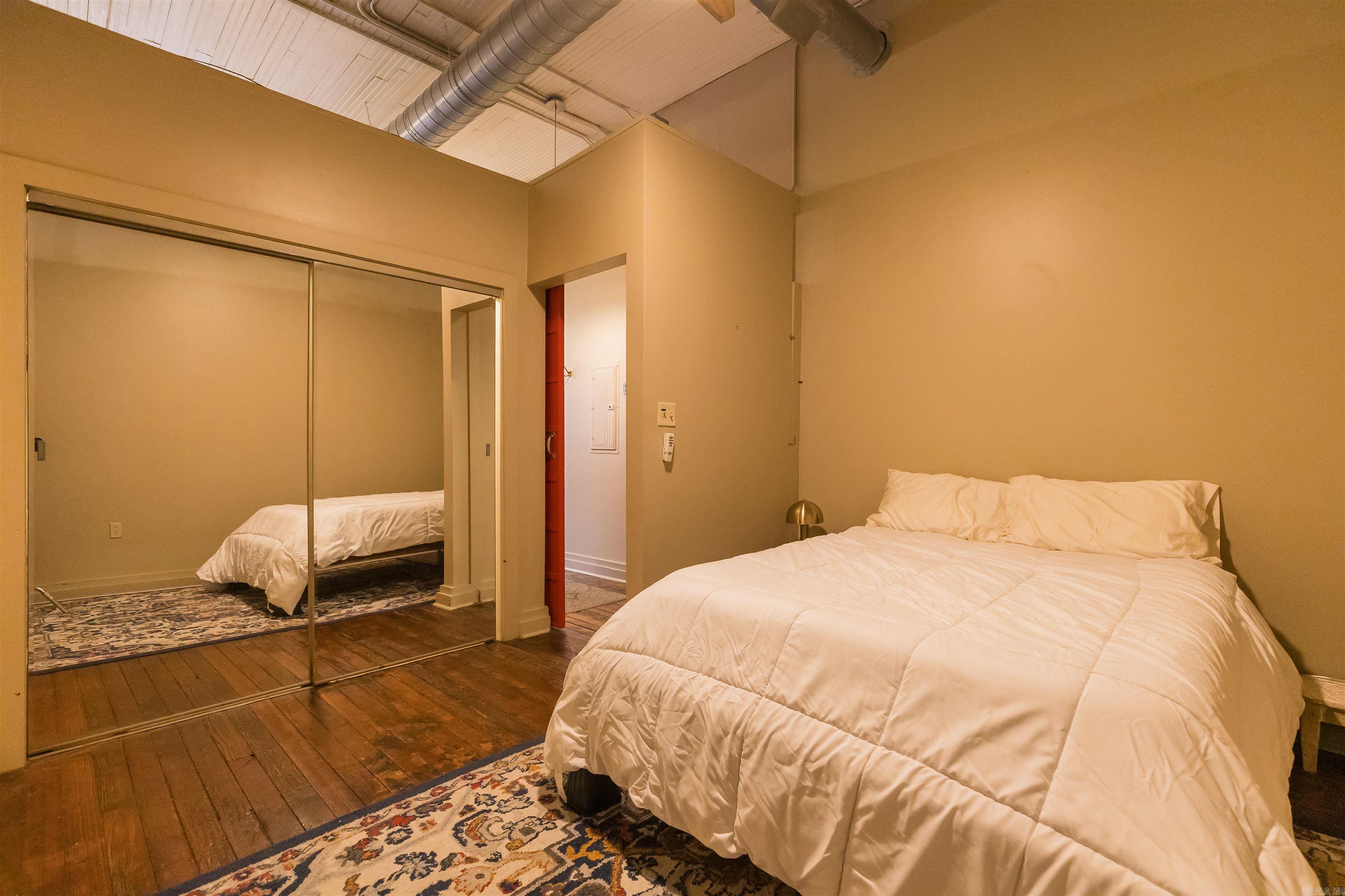 241 S Main Property Photo 33