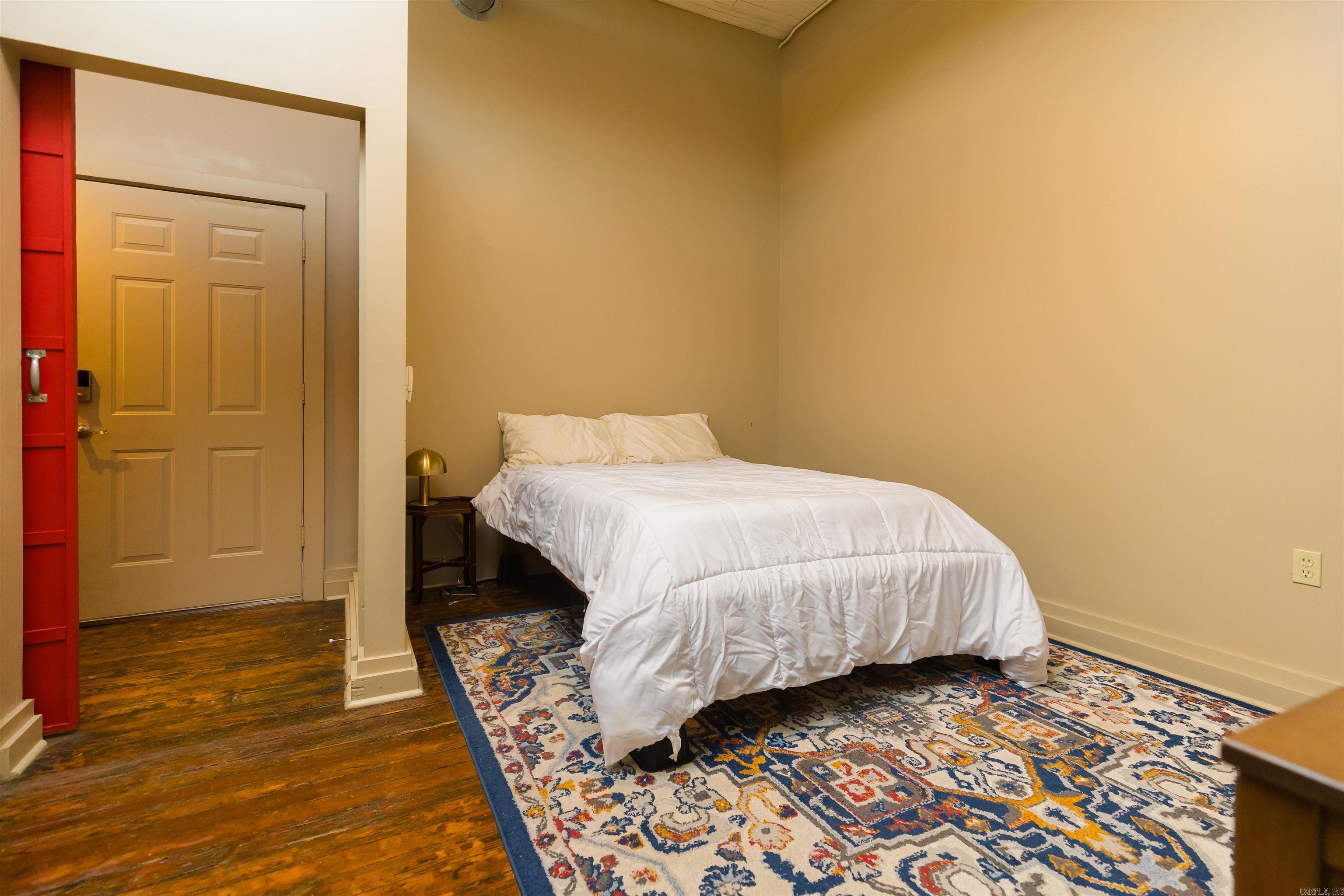 241 S Main Property Photo 35